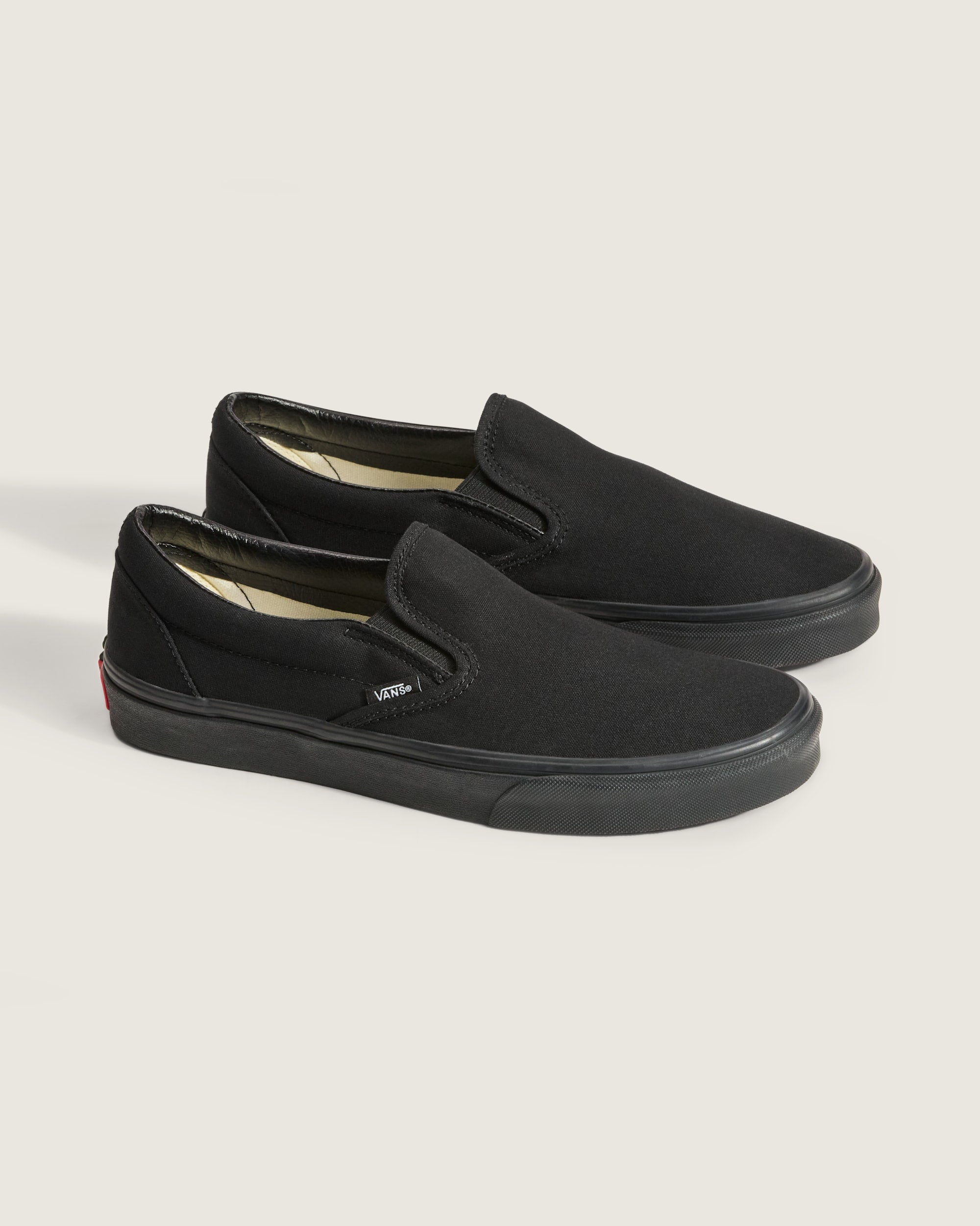 Vans Classic Slip-On (bLACK)