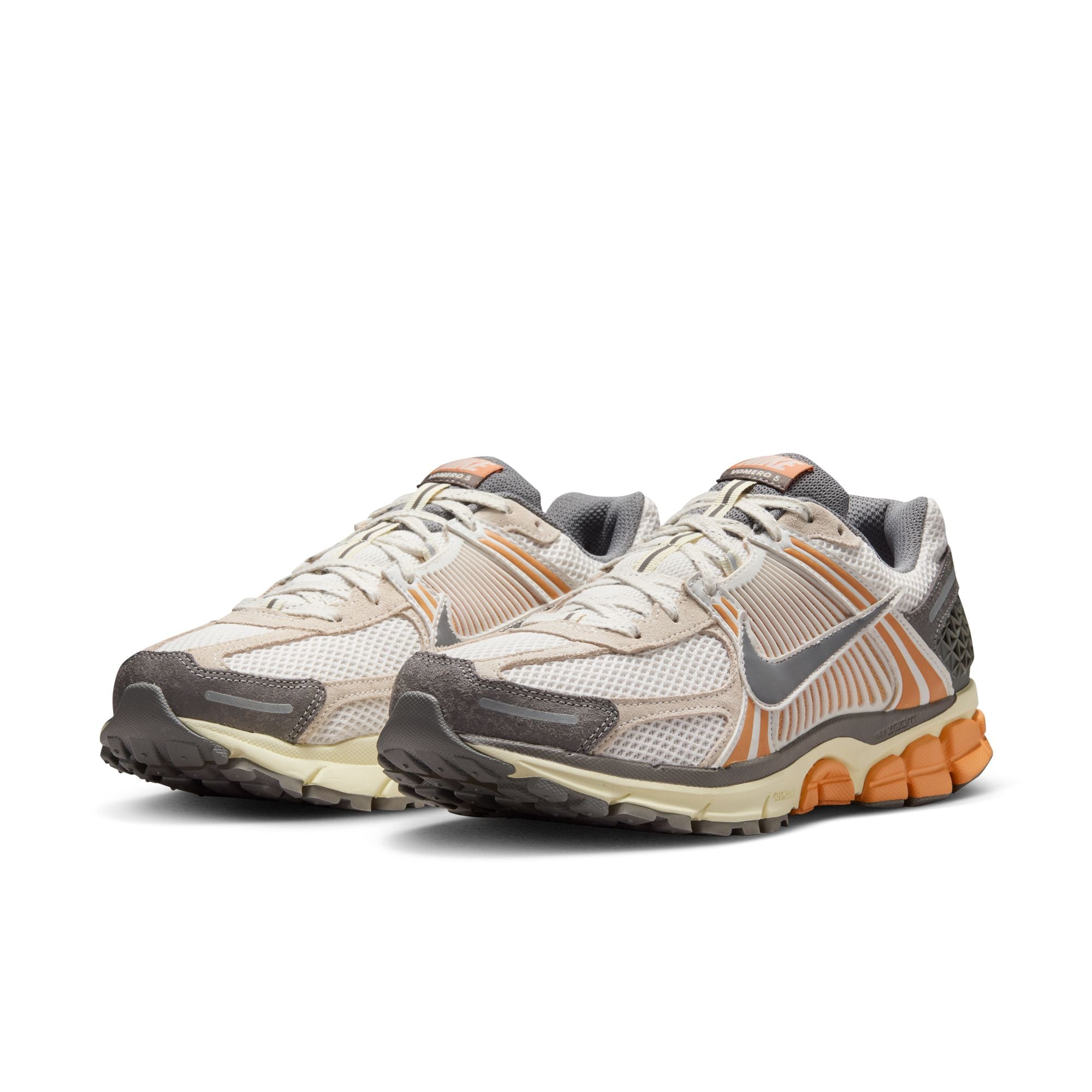 MENS NIKE ZOOM VOMERO 5 (PHANTOM/FLAT PEWTER/COPPER MOON)