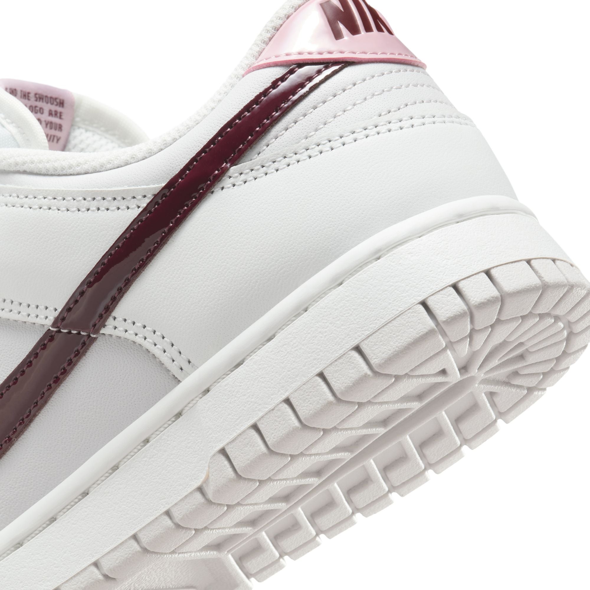 WOMENS NIKE DUNK LOW (SUMMIT WHITE/PLUM CHALK/VAST GREY)