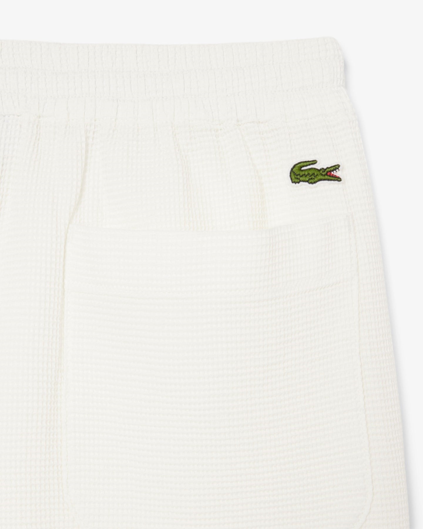 MENS LACOSTE LIGHTWEIGHT TEXTURED SHORT (WHITE)