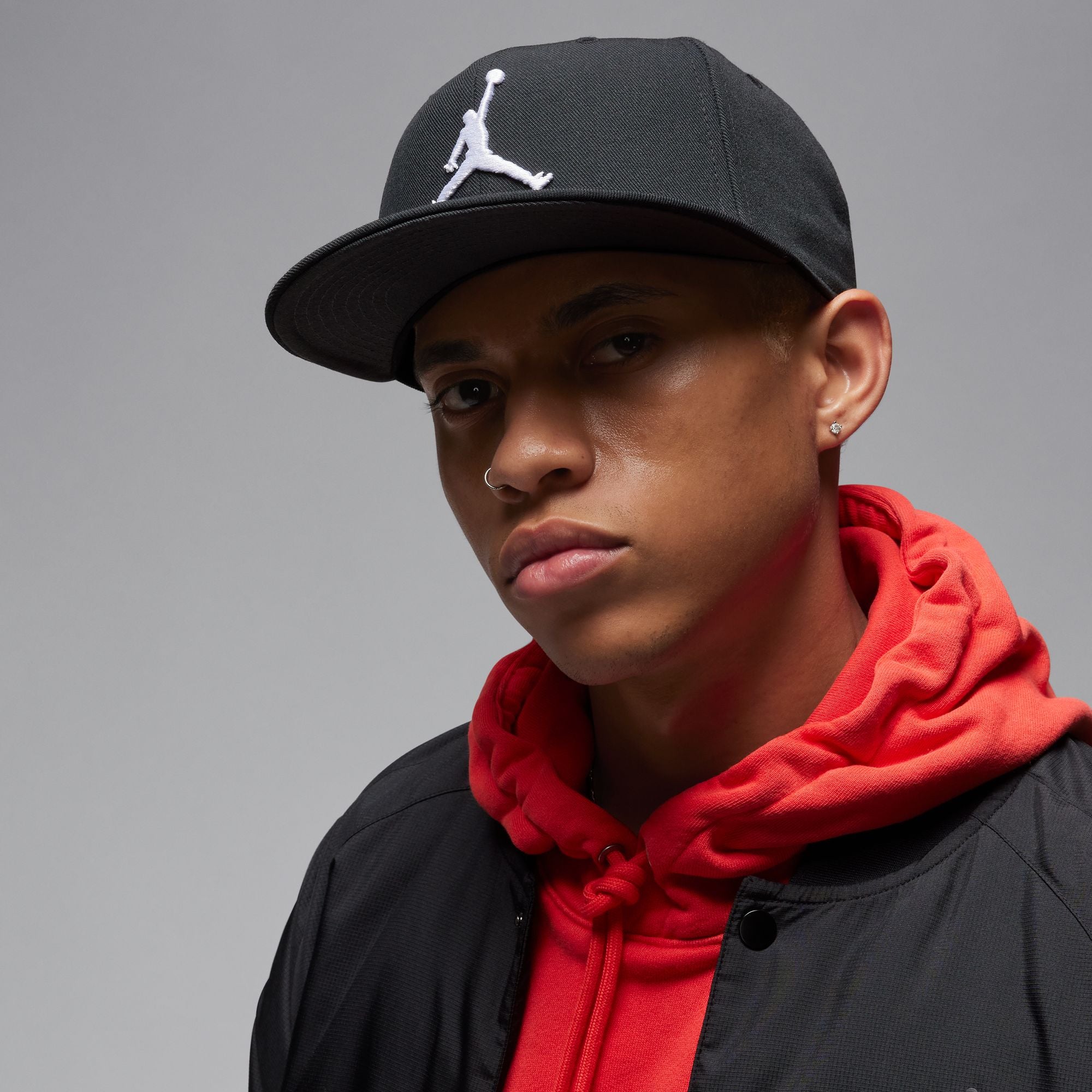 JORDAN JUMPMAN PRO SNAPBACK (BLACK/ANTHRACITE/WHITE)