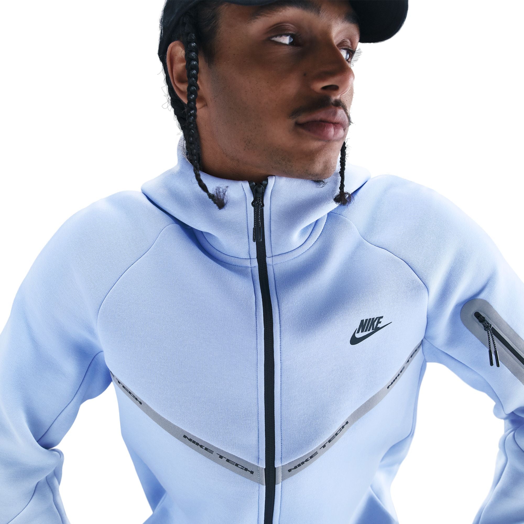 MENS NIKE TECH FLEECE FULL-ZIP WINDRUNNER WARMUP WITH REFLECTIVE ACCENTS (ALUMINUM/BLACK)