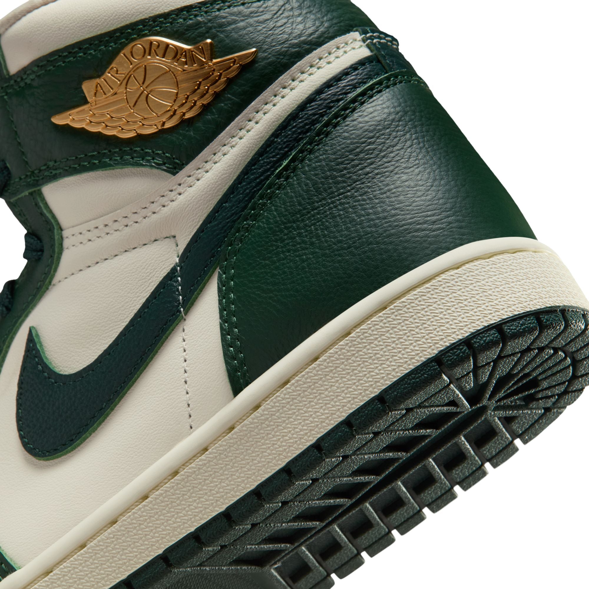 WOMENS AIR JORDAN 1 RETRO HIGH OG (FIR)