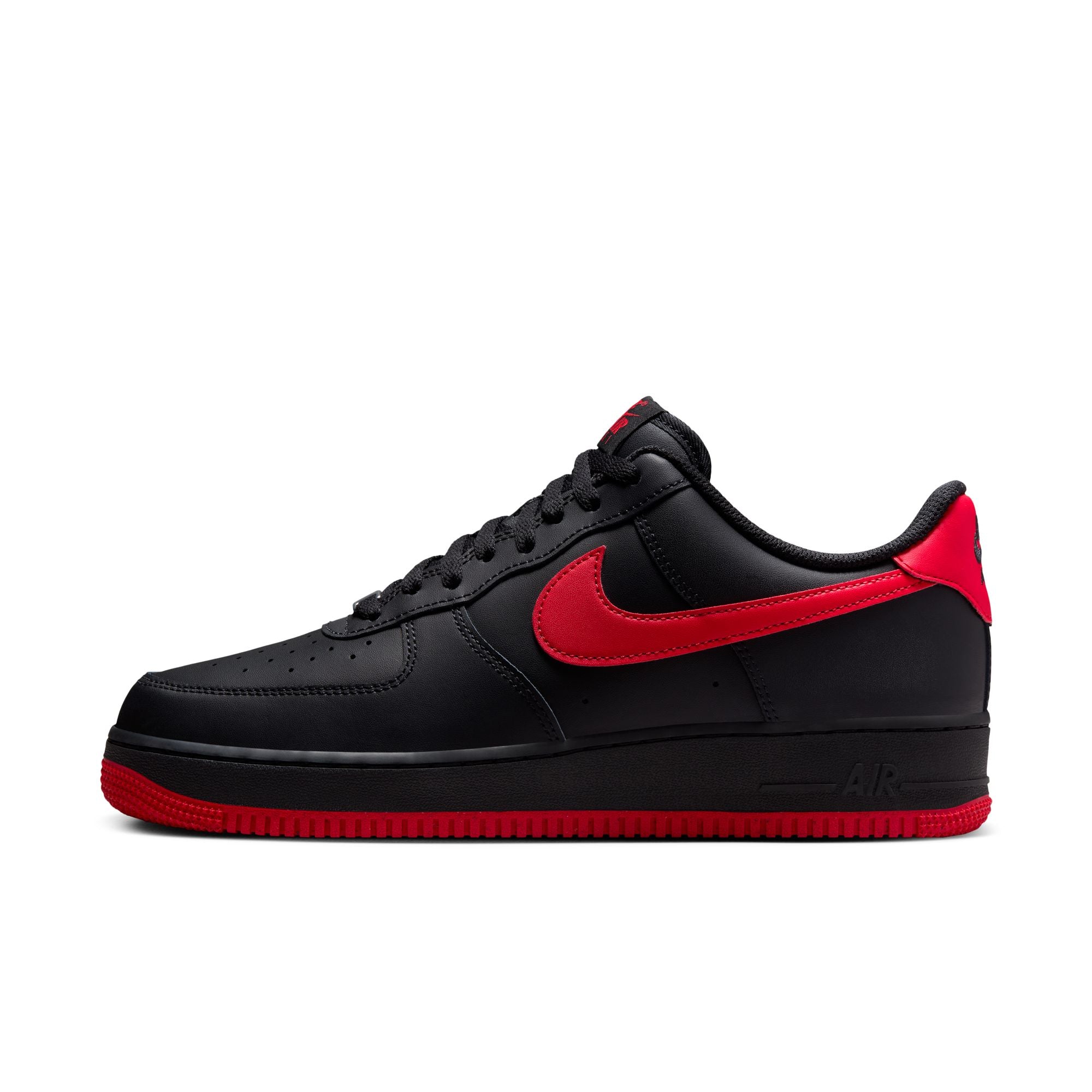 MENS NIKE AIR FORCE 1 LOW 07 BRED