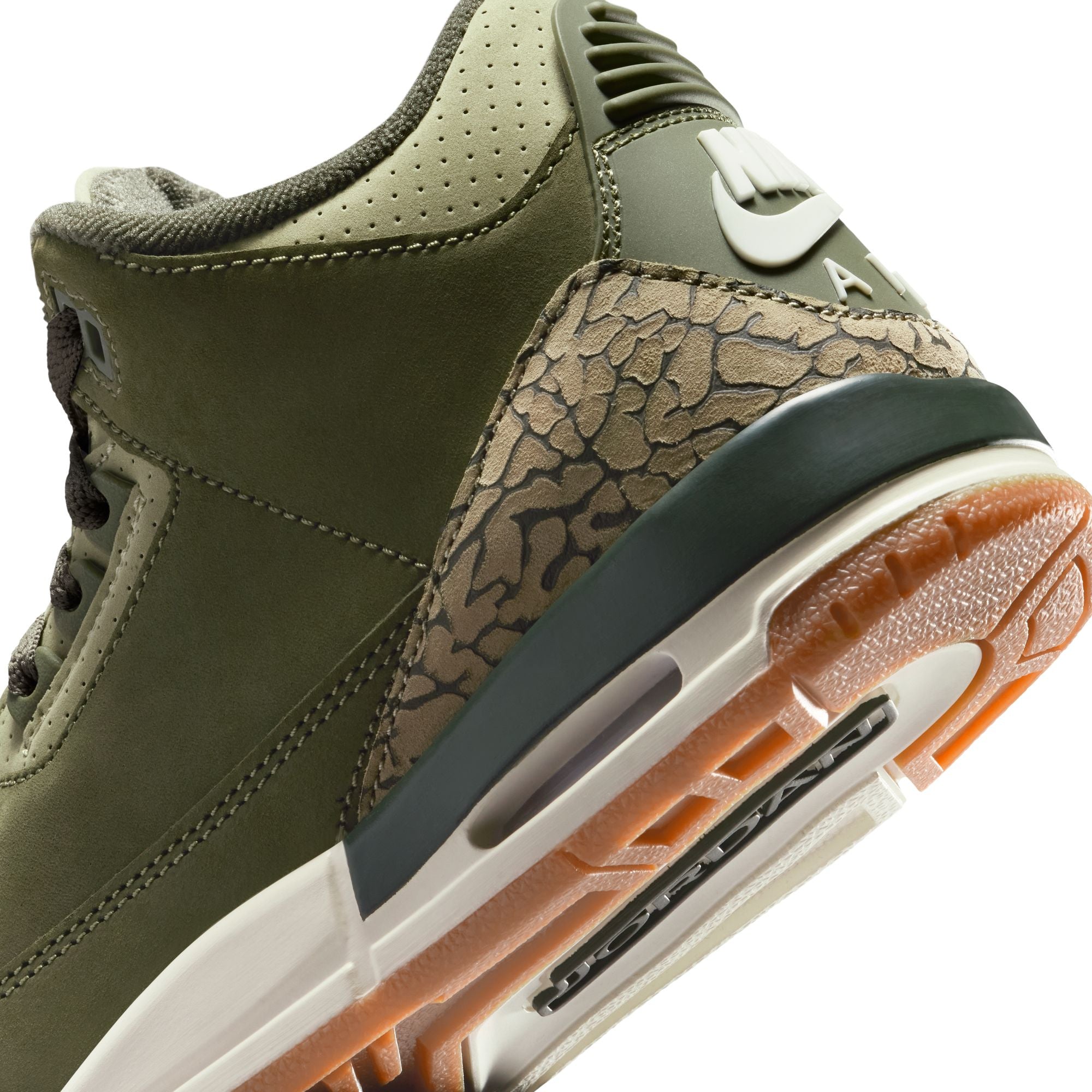 KIDS AIR JORDAN 3 RETRO GS "FAMILY AFFAIR" (MEDIUM OLIVE)