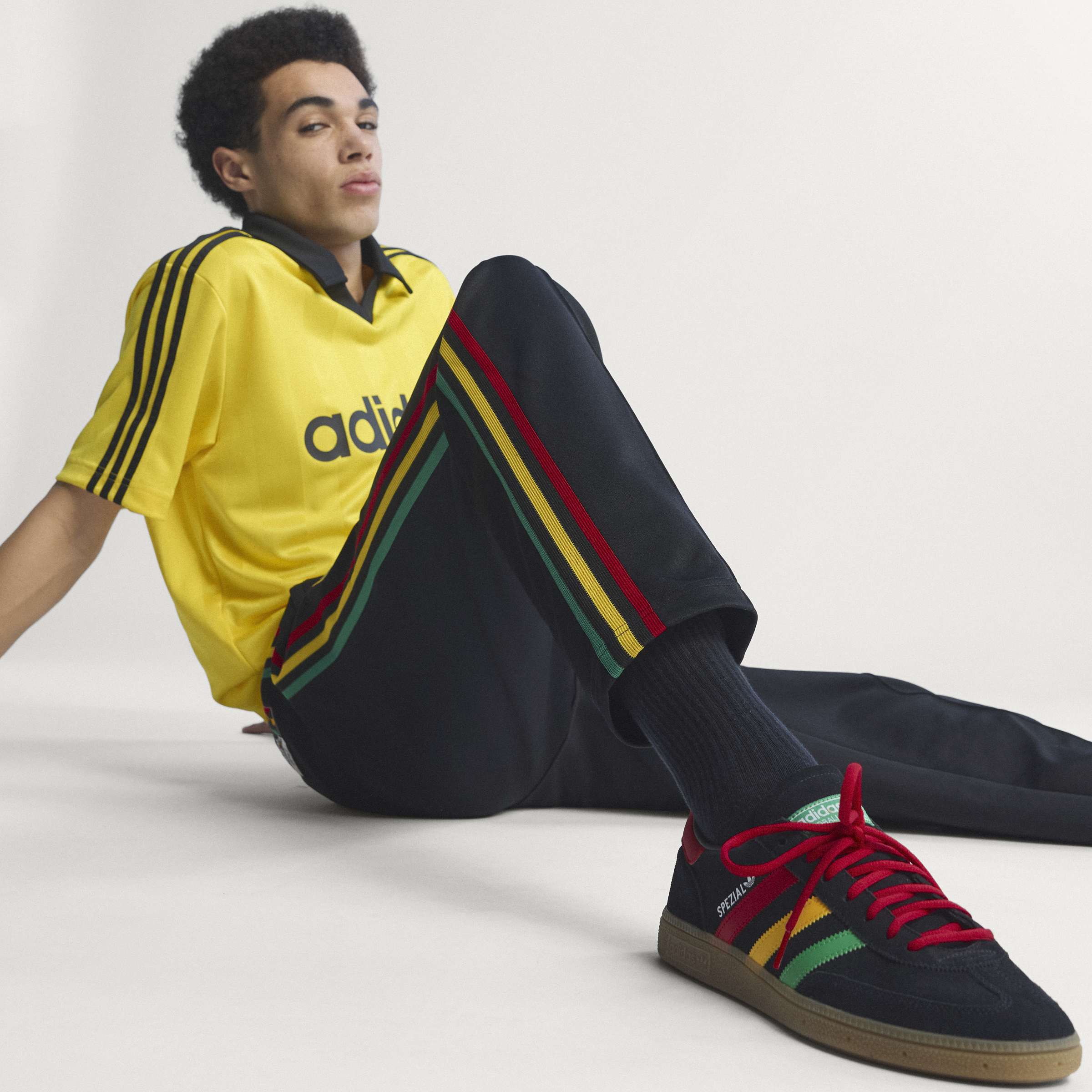 MENS ADIDAS JAMAICA X BOB MARLEY TRACKSET (BLACK)
