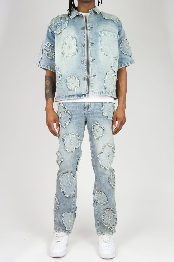 MENS R3BEL DENIM IN BLOOM JEAN CROPPED FIT SHIRT (MEDIUM INDIGO)