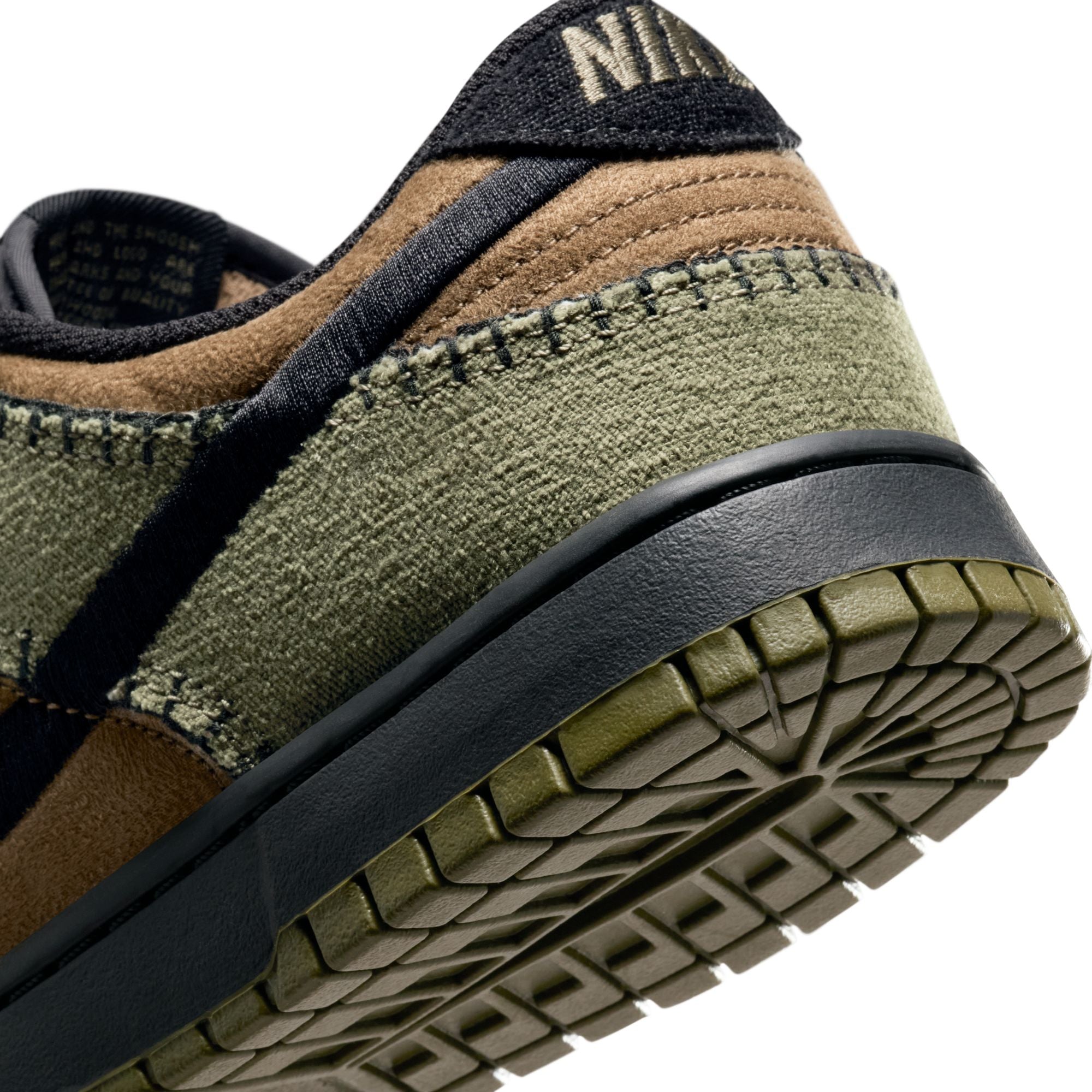 MENS NIKE DUNK LOW RETRO SE (BROWN KELP/BLACK/MEDIUM OLIVE)