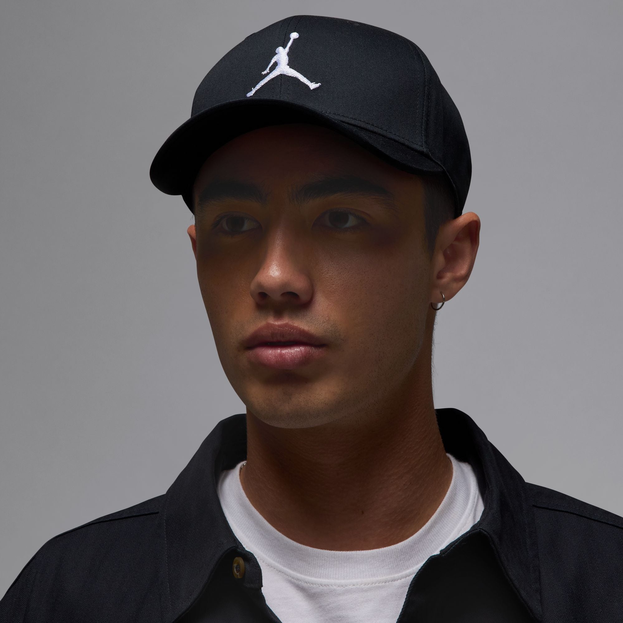 JORDAN RISE CURVED-BILL CAP SPORT (BLACK/WHITE)
