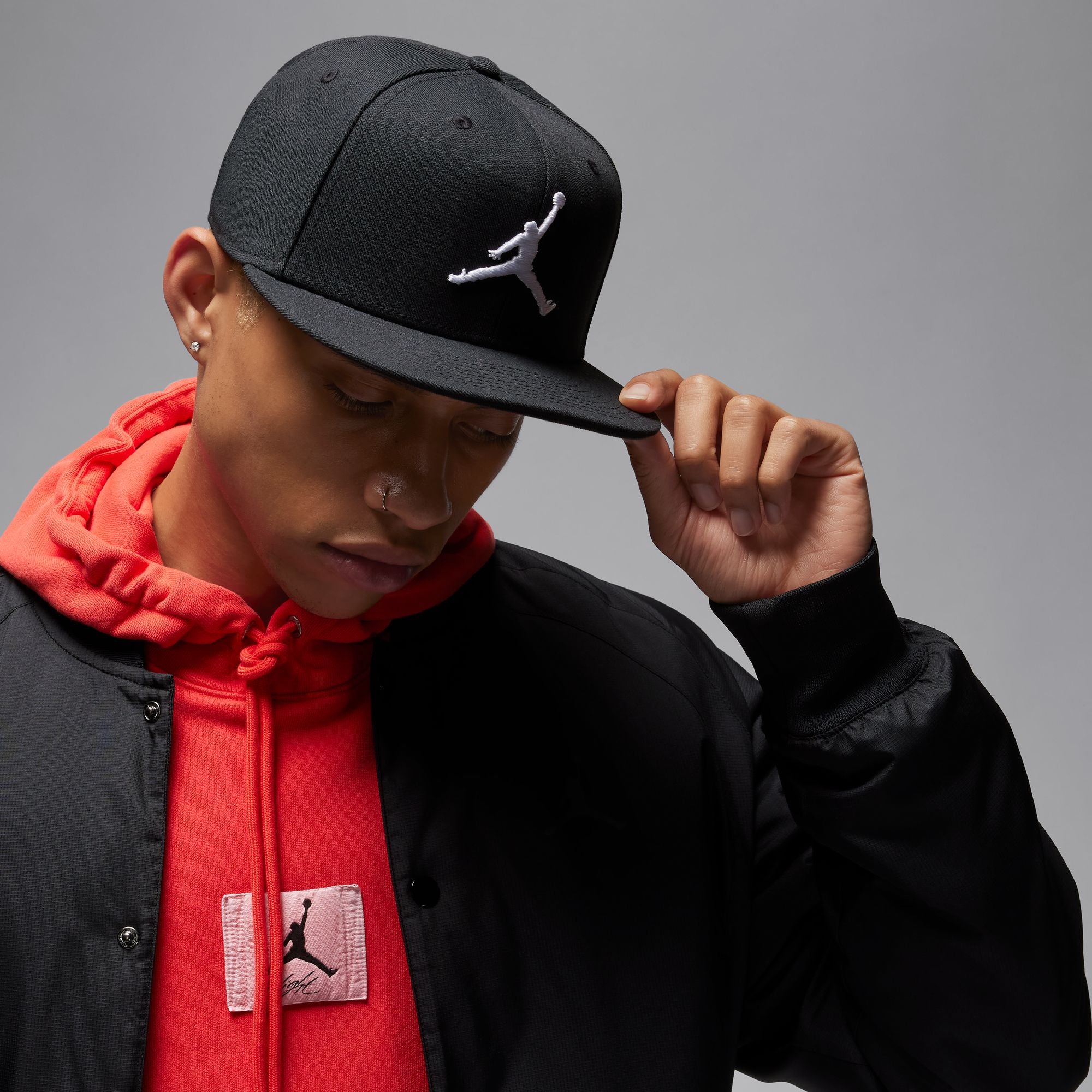JORDAN JUMPMAN PRO SNAPBACK (BLACK/ANTHRACITE/WHITE)