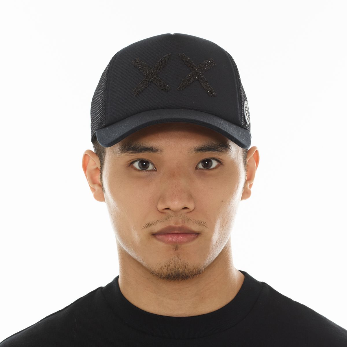 CULT BLACK CRYSTALS MESH TRUCKER HAT "XX" LOGO (BLACK)