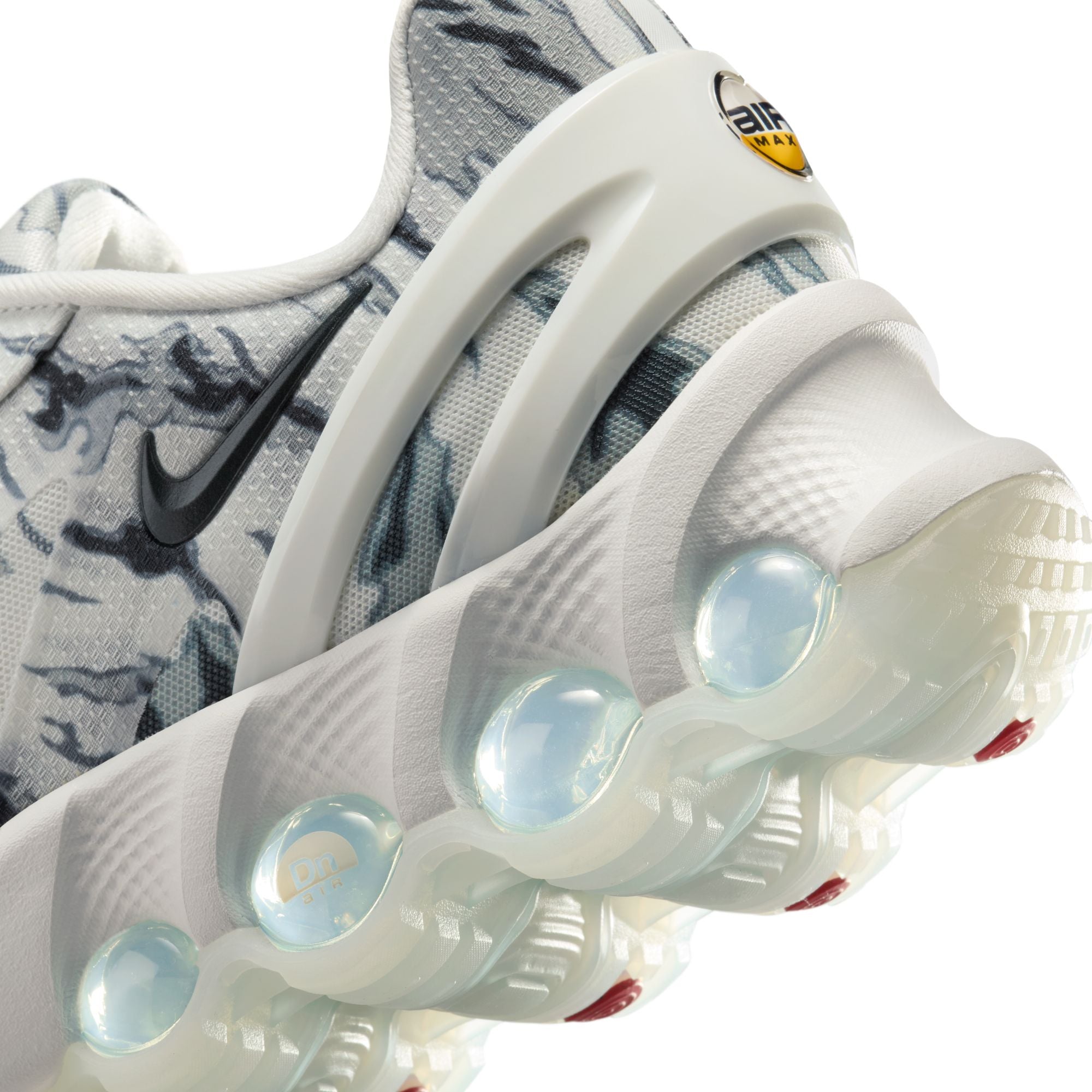 MENS NIKE AIR MAX DN8 (SUMMIT WHITE/DK SMOKE GREY/COOL GREY)