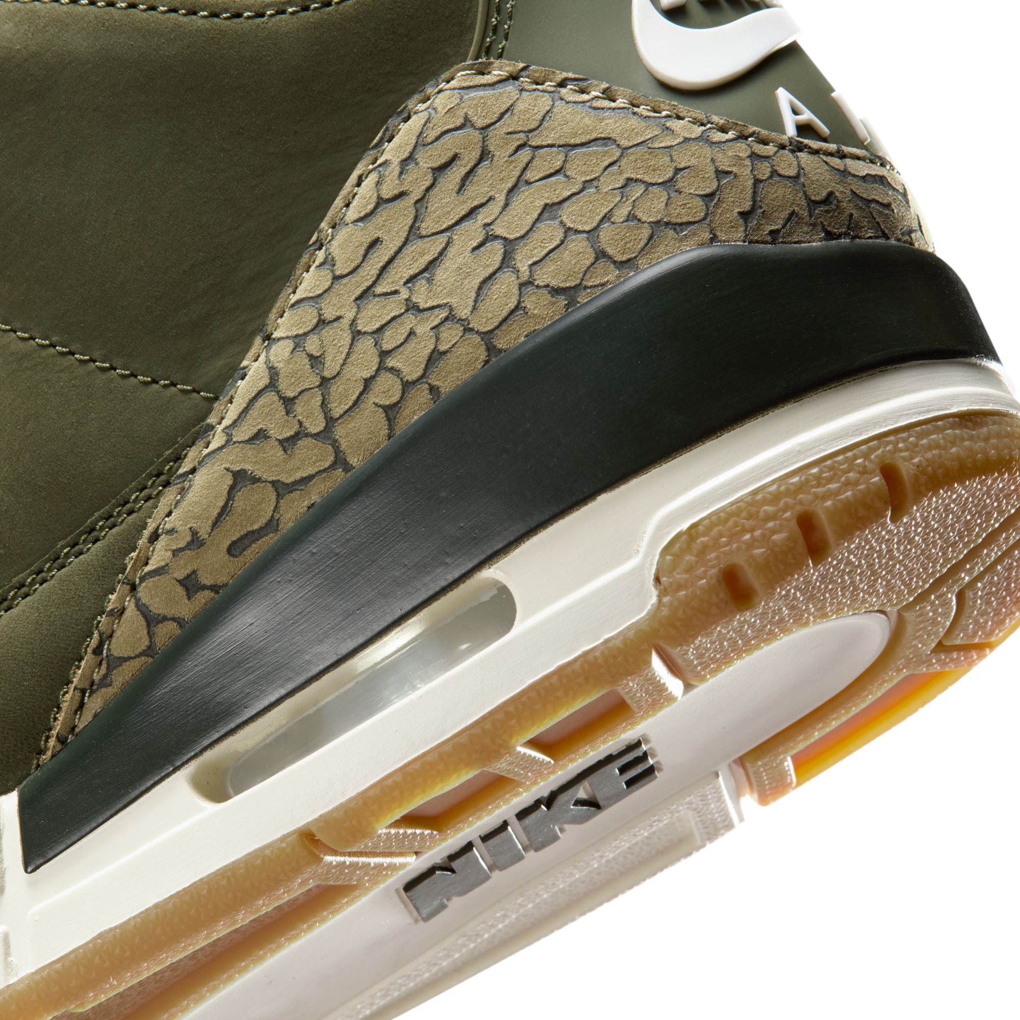 MENS AIR JORDAN 3 RETRO "FAMILY AFFAIR" (MEDIUM OLIVE)