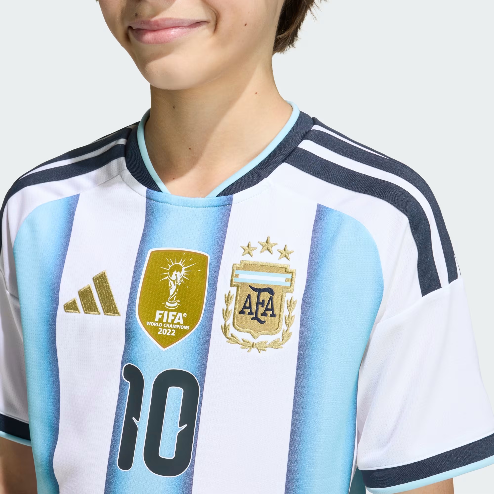 KIDS ADIDAS ARGENTINA 26 HOME MESSI JERSEY (White / Icey Blue / Light Blue)