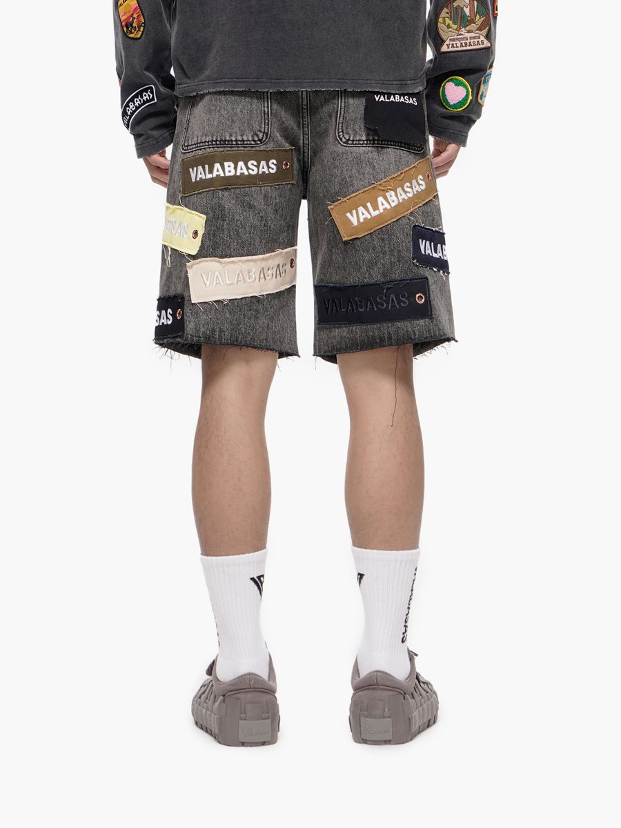 MENS VALABASAS "BANNER" DENIM SHORT (GREY WASH)