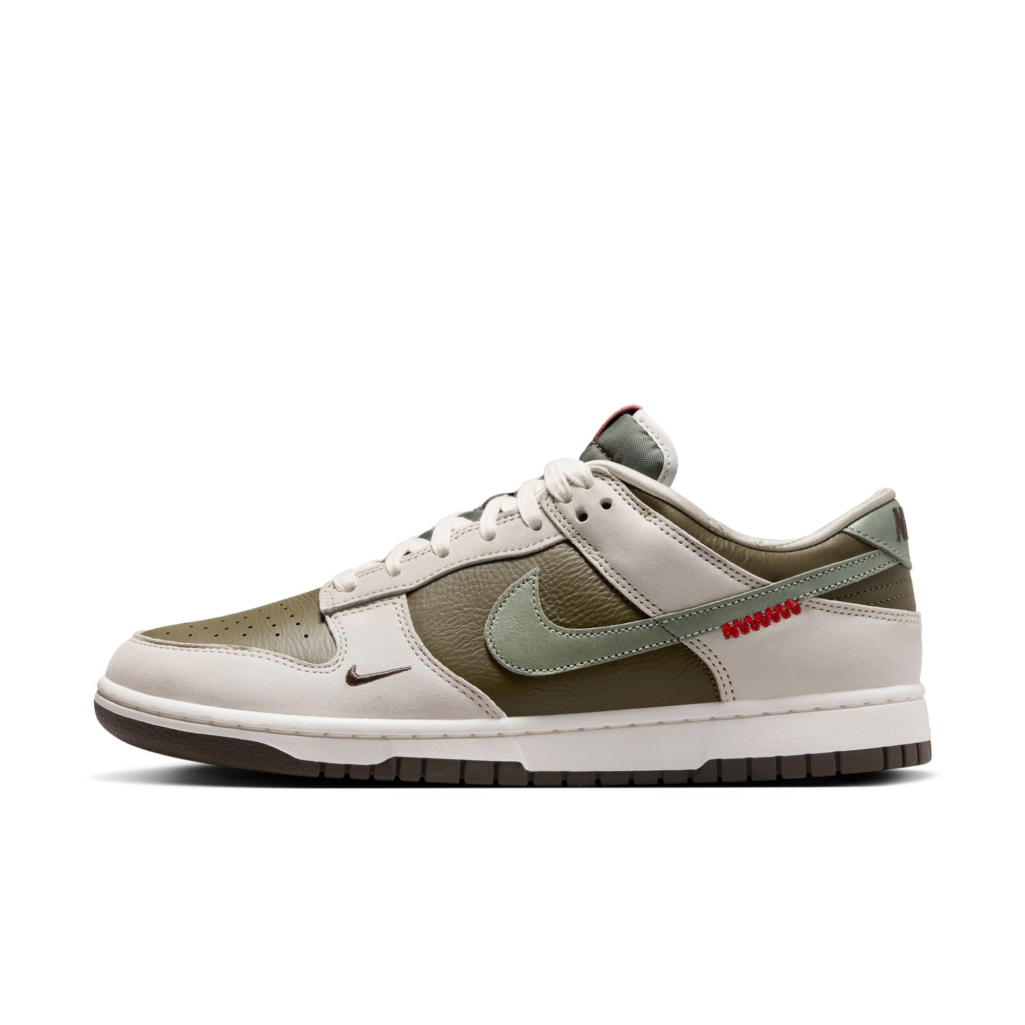 MENS NIKE DUNK LOW RETRO (YEAR OF THE SNAKE)