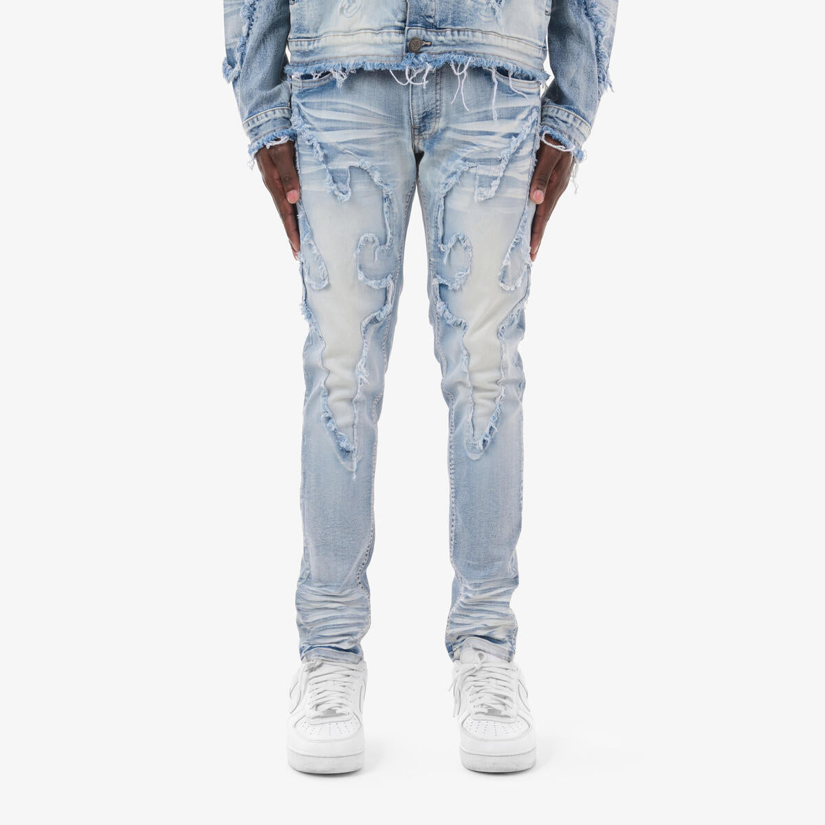 MENS COPPER RIVET EDGE FRAY EMBROIDERY JEAN (LIGHT SAND BLUE)