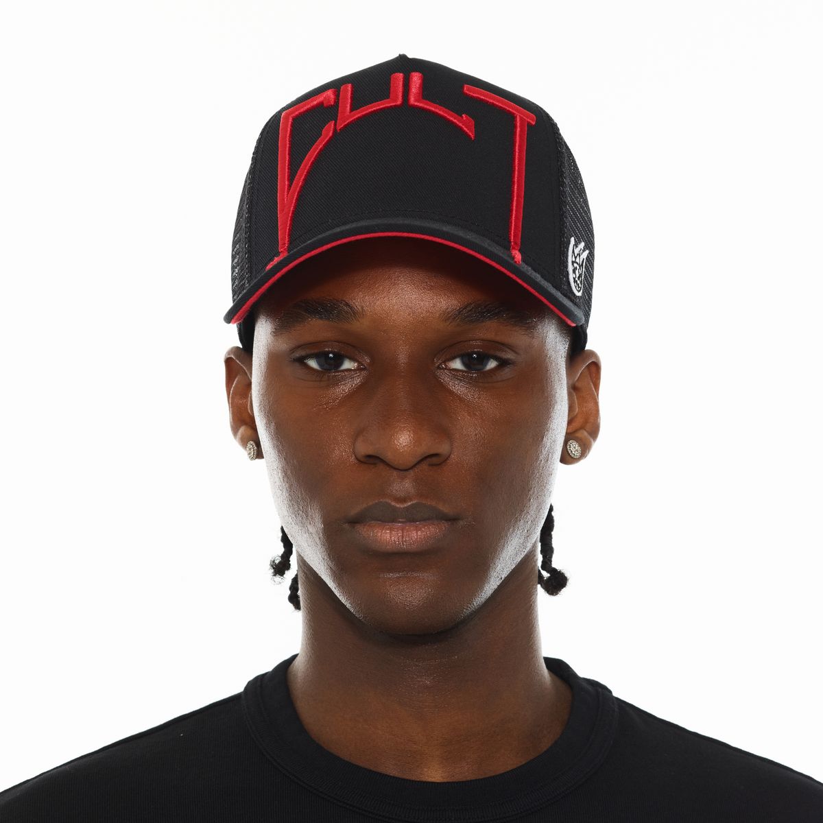 CULT "CULT ARCH" LOGO MESH BACK TRUCKER HAT (BLACK)