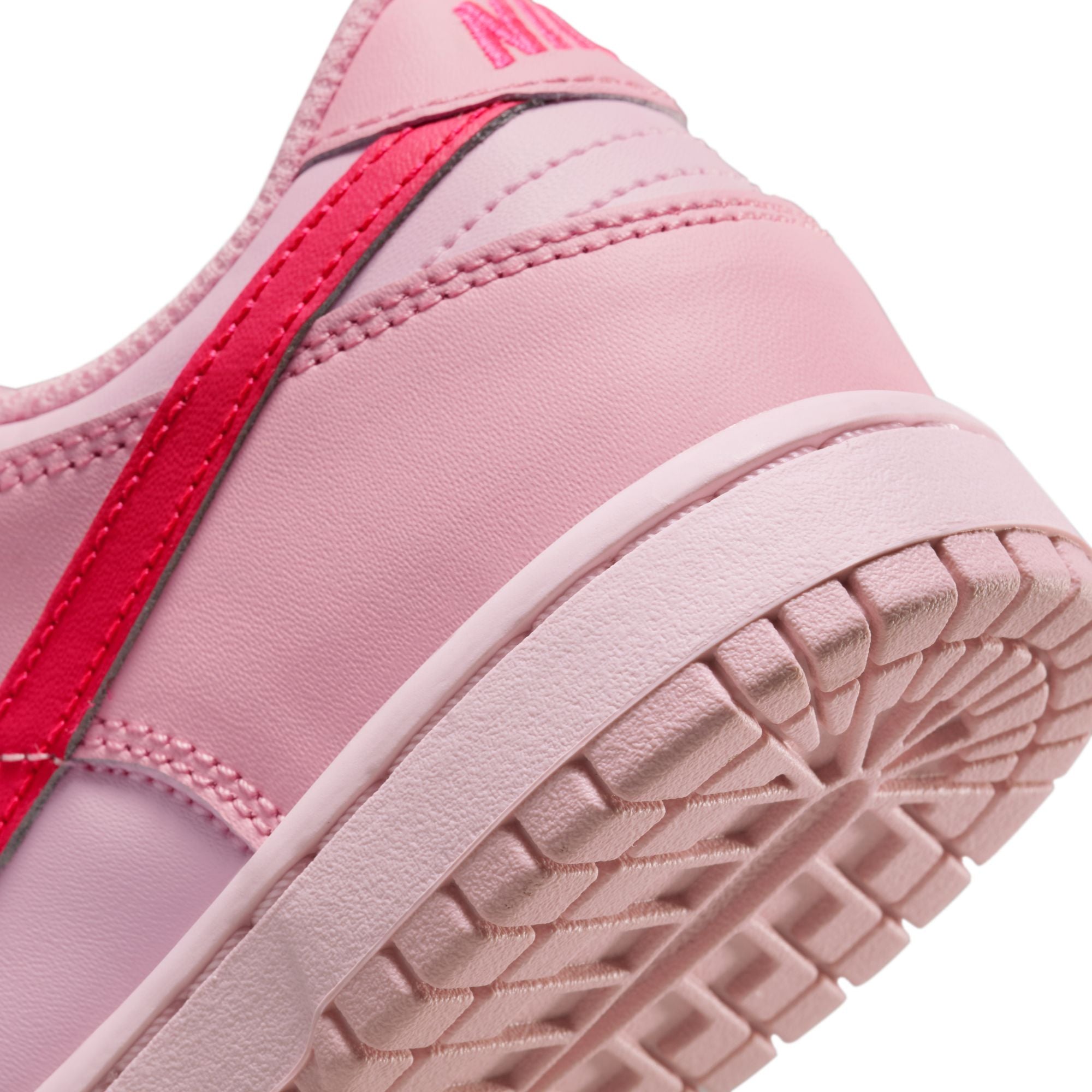 KIDS NIKE DUNK LOW PS (MED SOFT PINK/PINK FOAM/HYPER PINK)