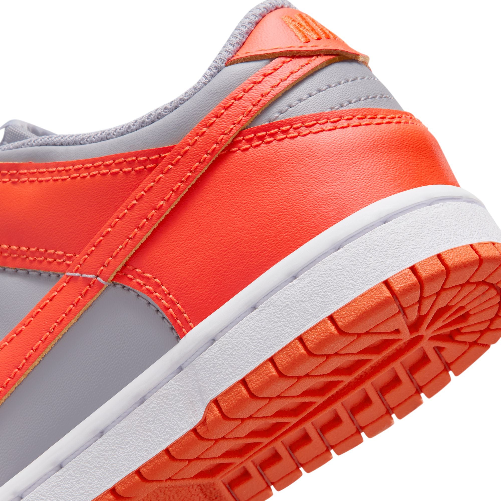 KIDS NIKE DUNK LOW PSE (CEMENT GREY/TEAM ORANGE)