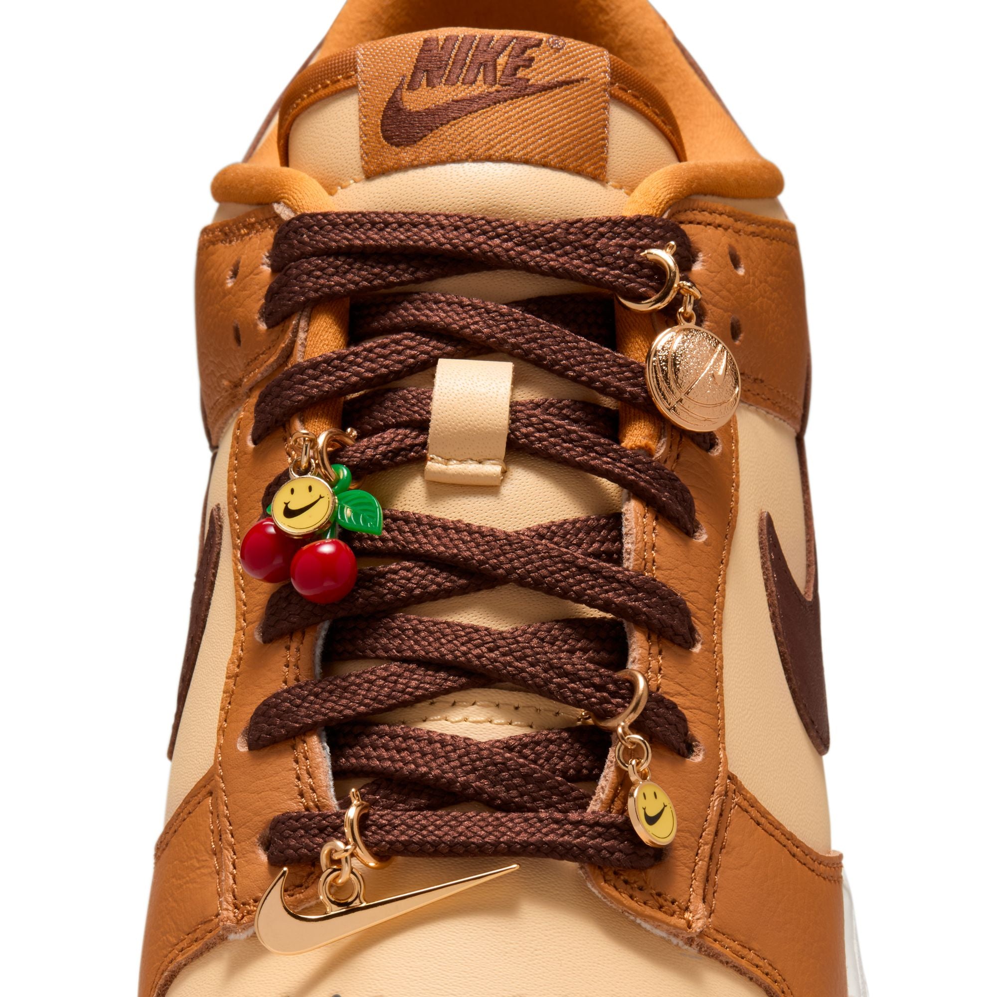 WOMENS NIKE DUNK LOW SE (DESERT OCHRE/FAUNA BROWN/PALE VANILLA)