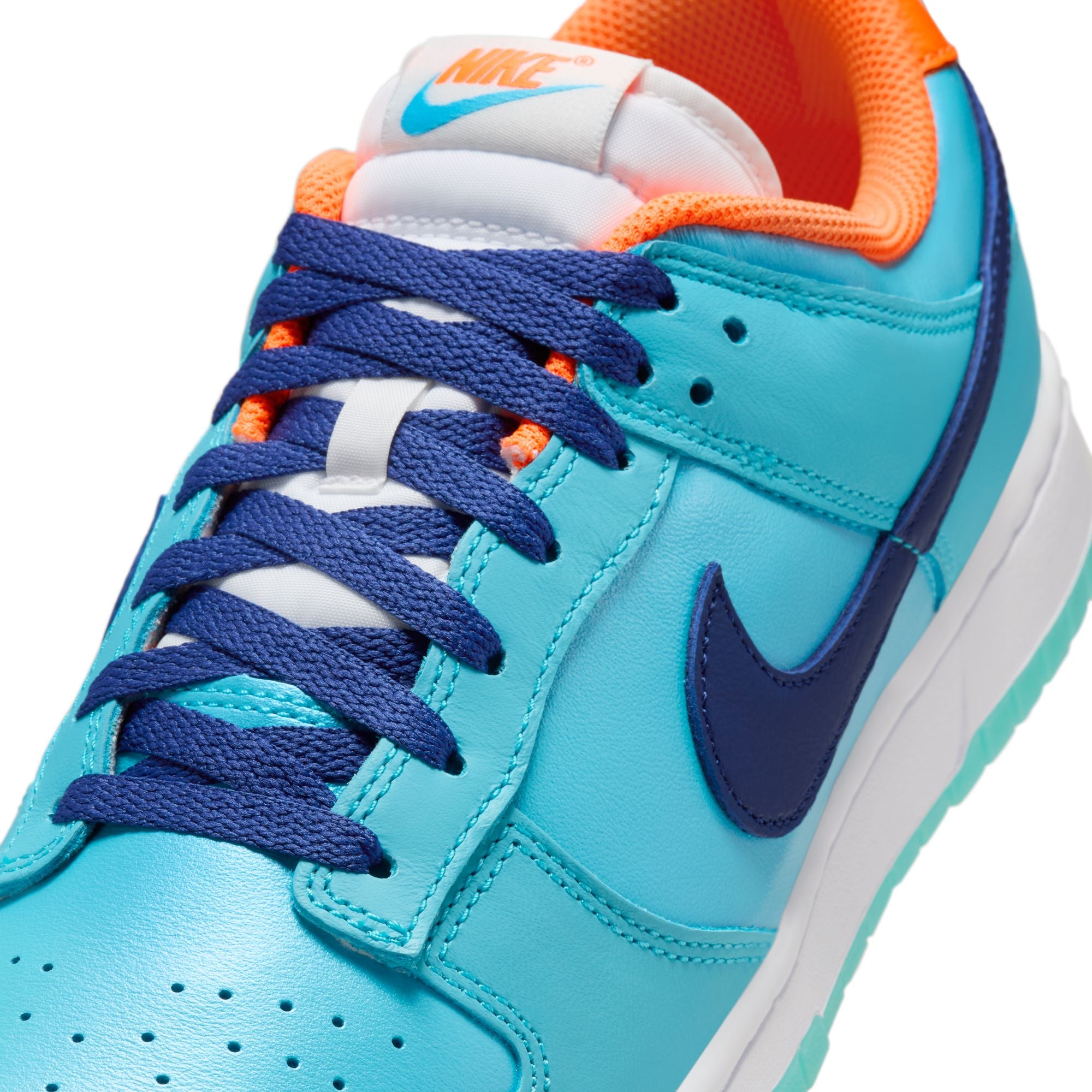 MENS NIKE DUNK LOW SE (BALTIC BLUE/DEEP ROYAL BLUE/TOTAL ORANGE)