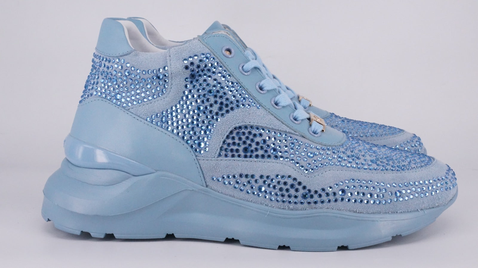 CHANDELIER HUSTLER (SKY BLUE)