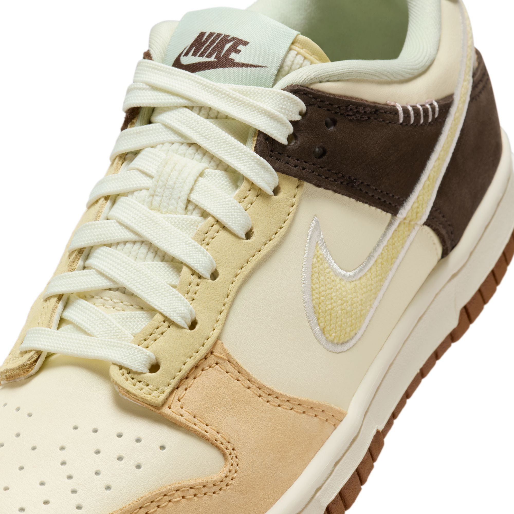 KIDS NIKE DUNK LOW GS (COCONUT MILK/SAIL)