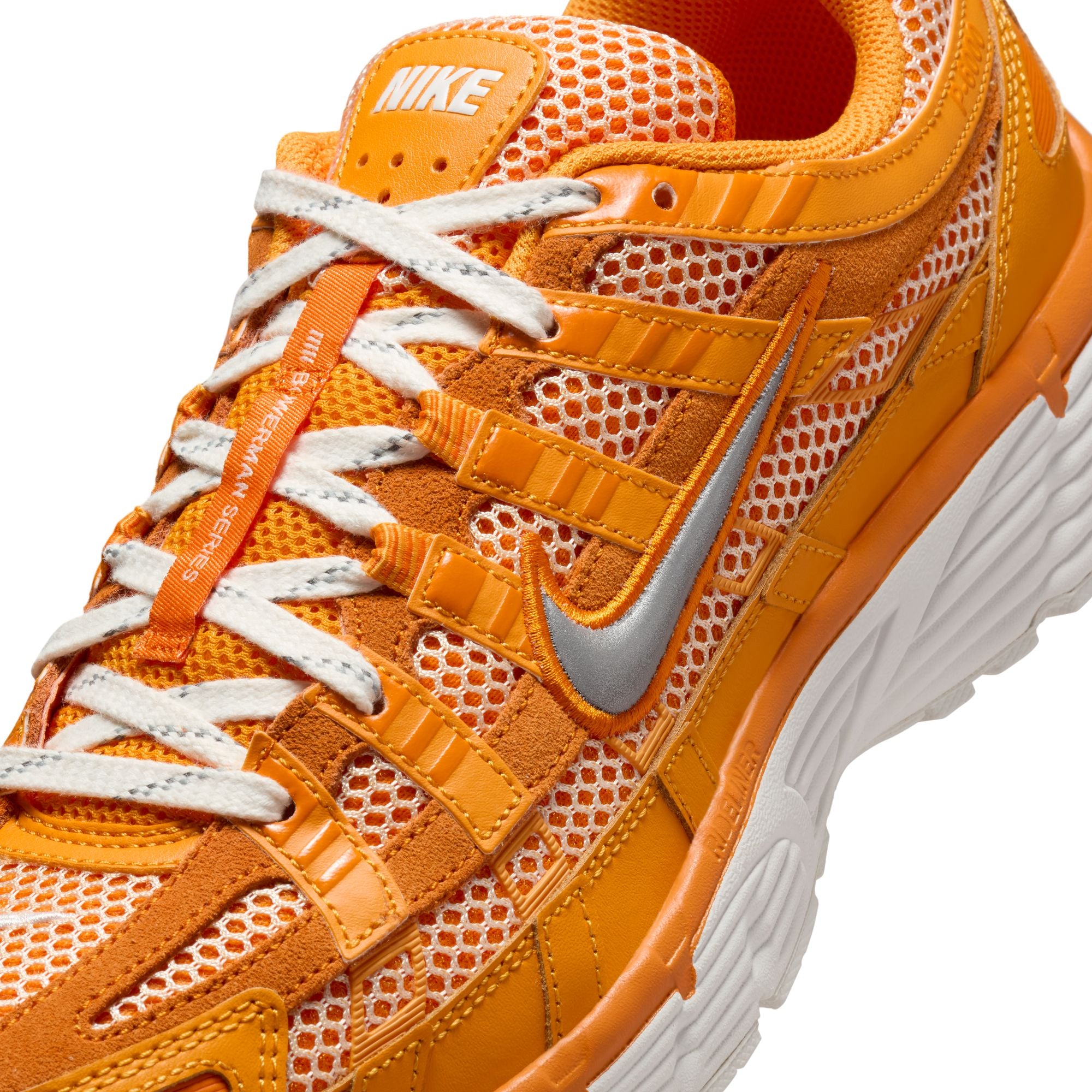 MENS NIKE P-6000 PRM (KUMQUAT/METALLIC SILVER/MAGMA ORANGE)