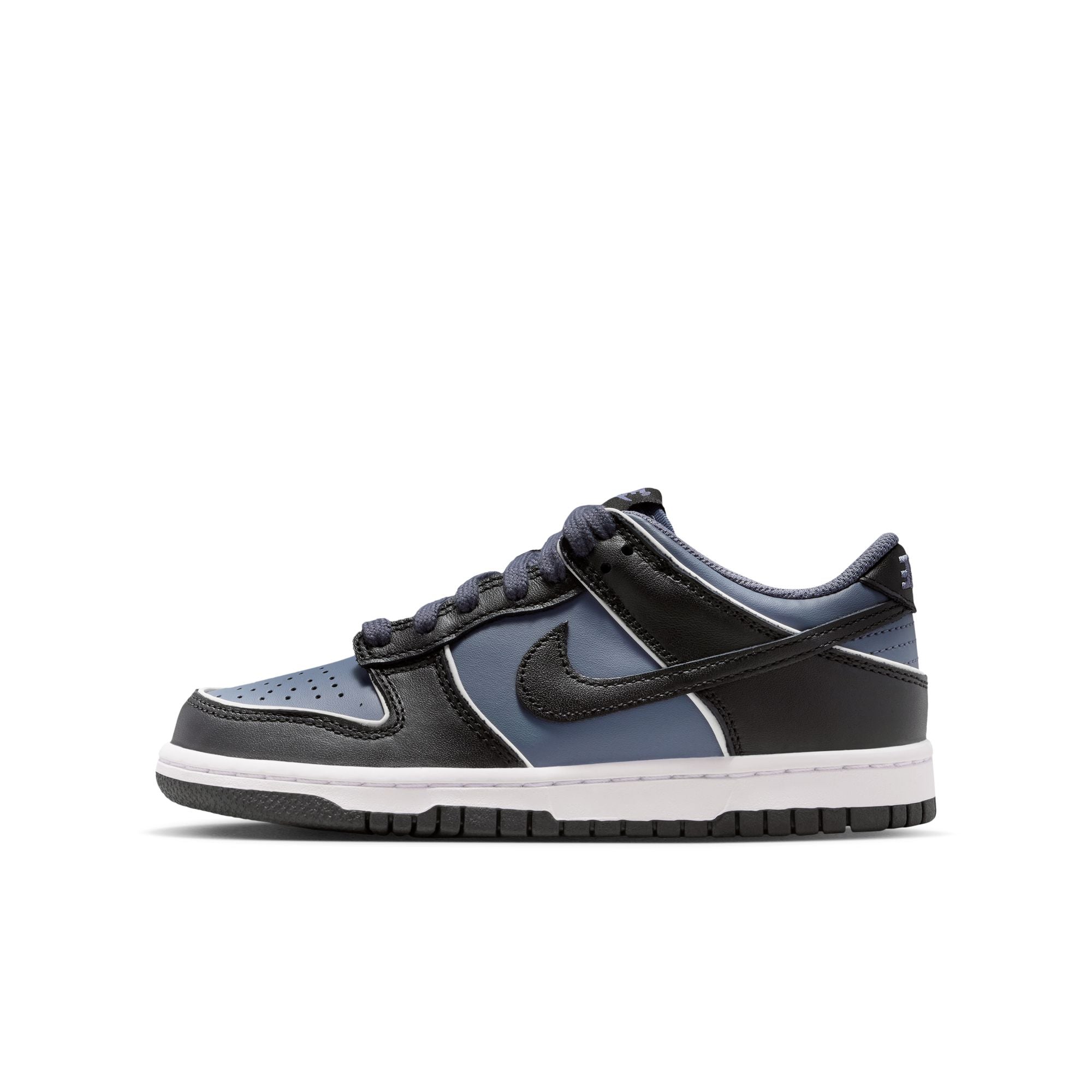 KIDS NIKE DUNK LOW SE GS (LIGHT CARBON/BLACK/WHITE)