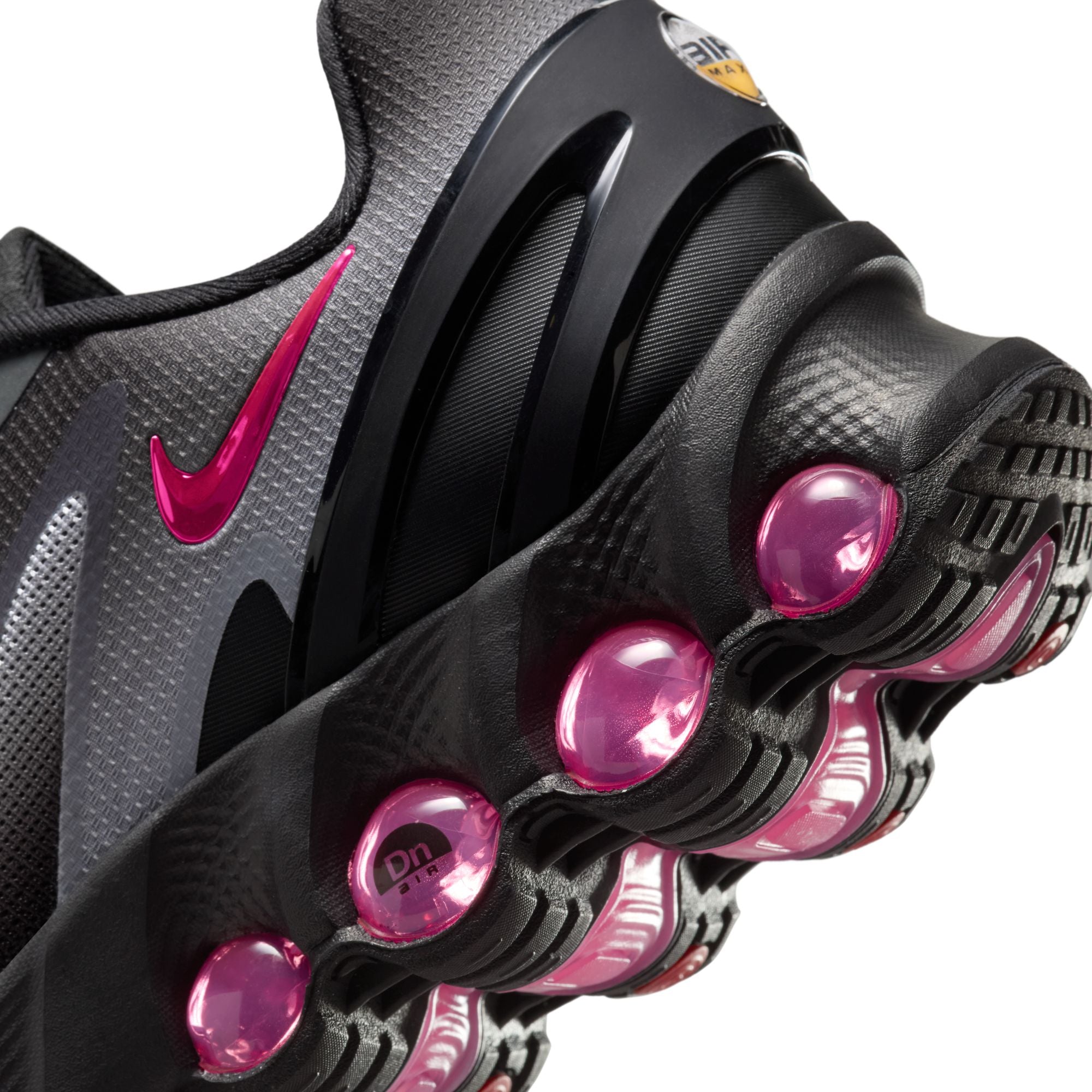 【ナイキ】★(W)Nike Air Max Dn8 Black Pink Black★男女共用★ Nike Air Max DN8 sneakers in black & pink | ASOS