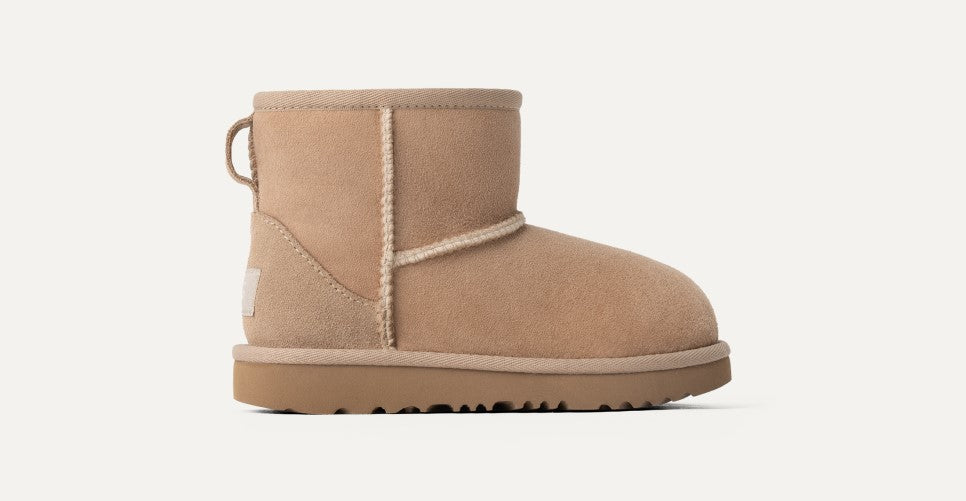 TODDLERS UGG CLASSIC MINI II BOOT (SAND)