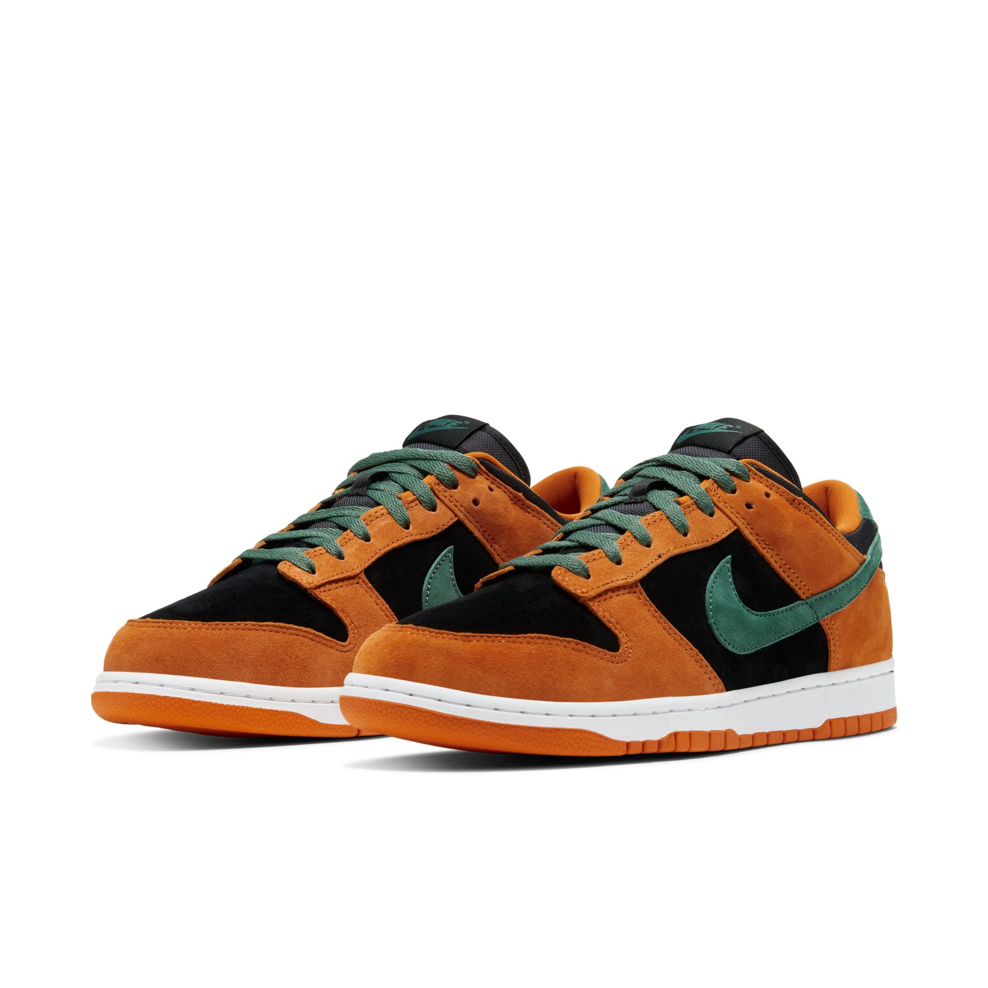 MENS NIKE DUNK LOW SP (CERAMIC)