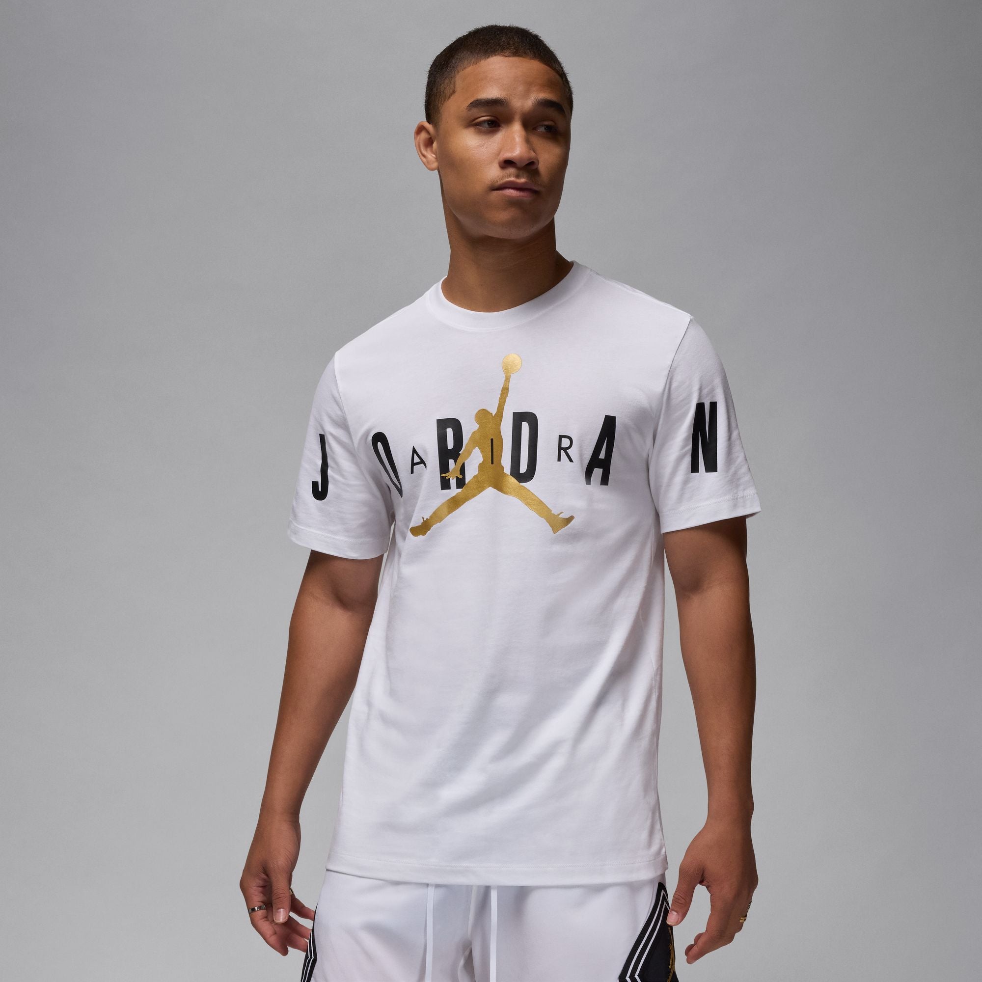 MENS JORDAN AIR STRETCH T-SHIRT (WHITE/METALLIC GOLD/BLACK)