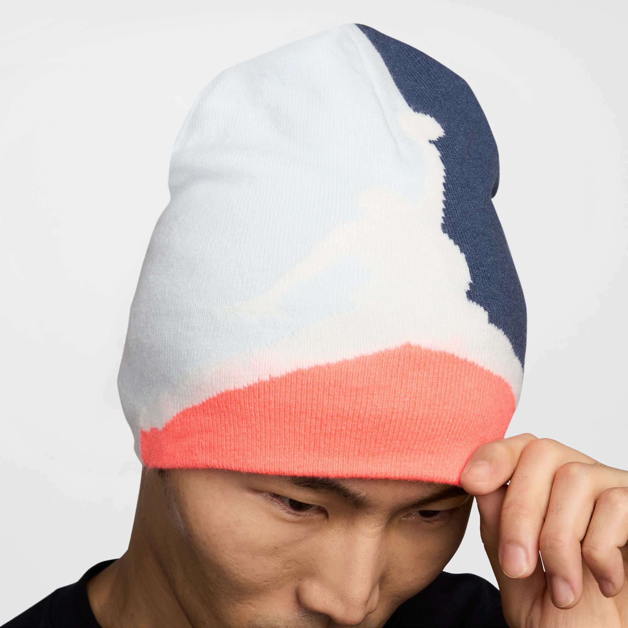 UNISEX JORDAN BRK PEAK BEANIE BL GX (PURE PLATINUM/THUNDER BLUE/HOT LAVA/SAIL)
