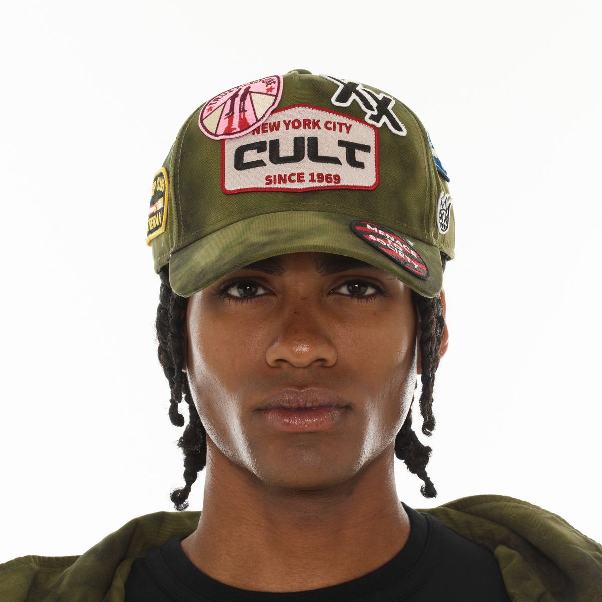 CULT MESH BACK TRUCKER HAT "CAMO PATCH" (CAMO)