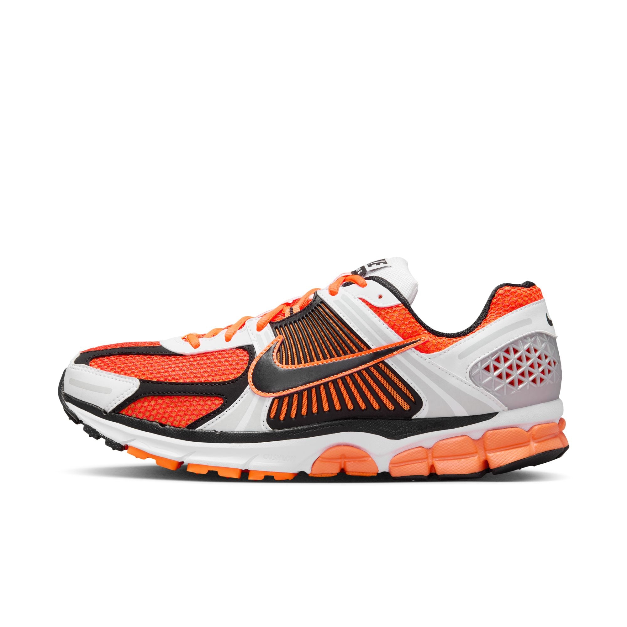 MENS NIKE ZOOM VOMERO 5 (TOTAL ORANGE/BLACK/WHITE)