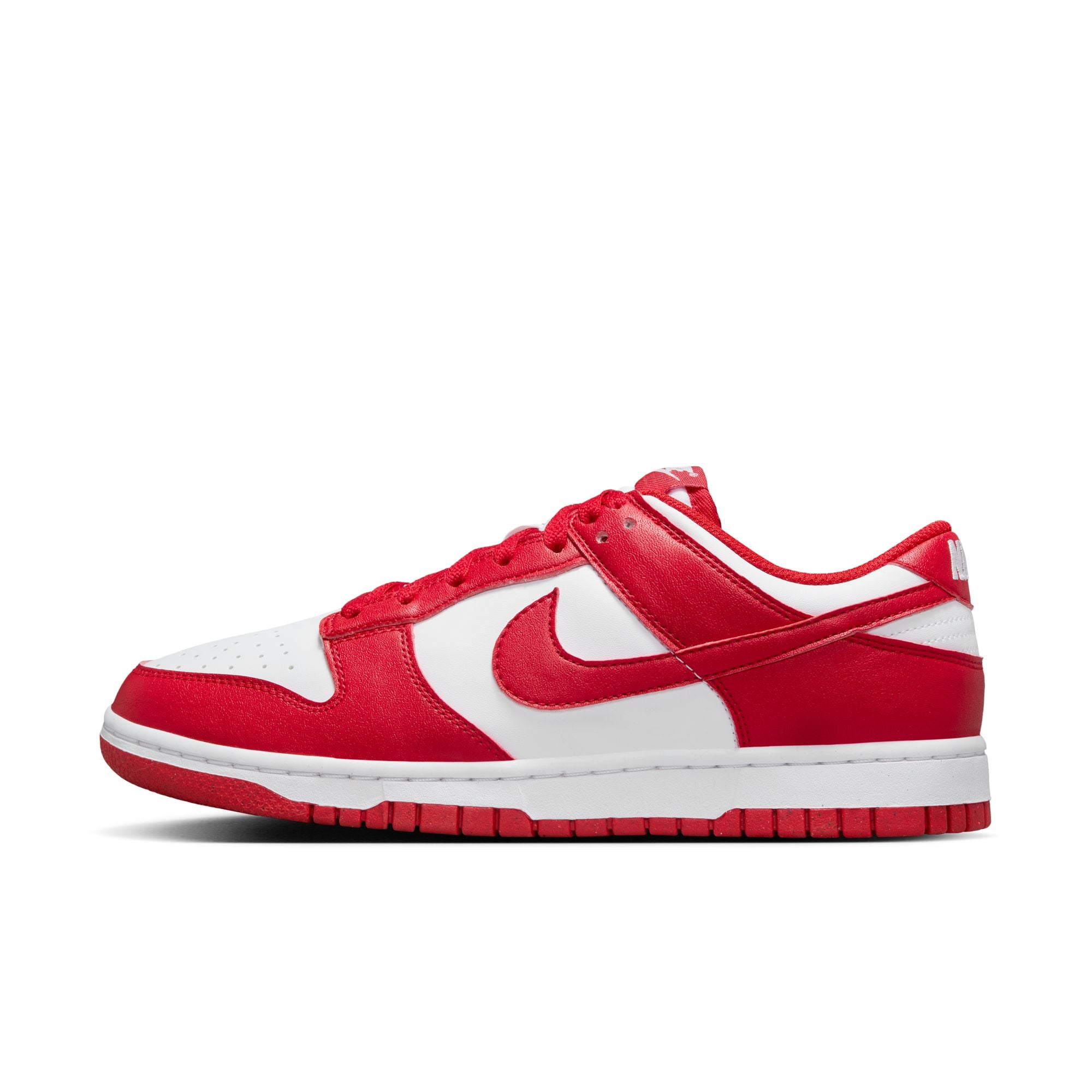 WOMENS NIKE DUNK LOW NEXT NATURE (WHITE/UNIVERSITY RED)