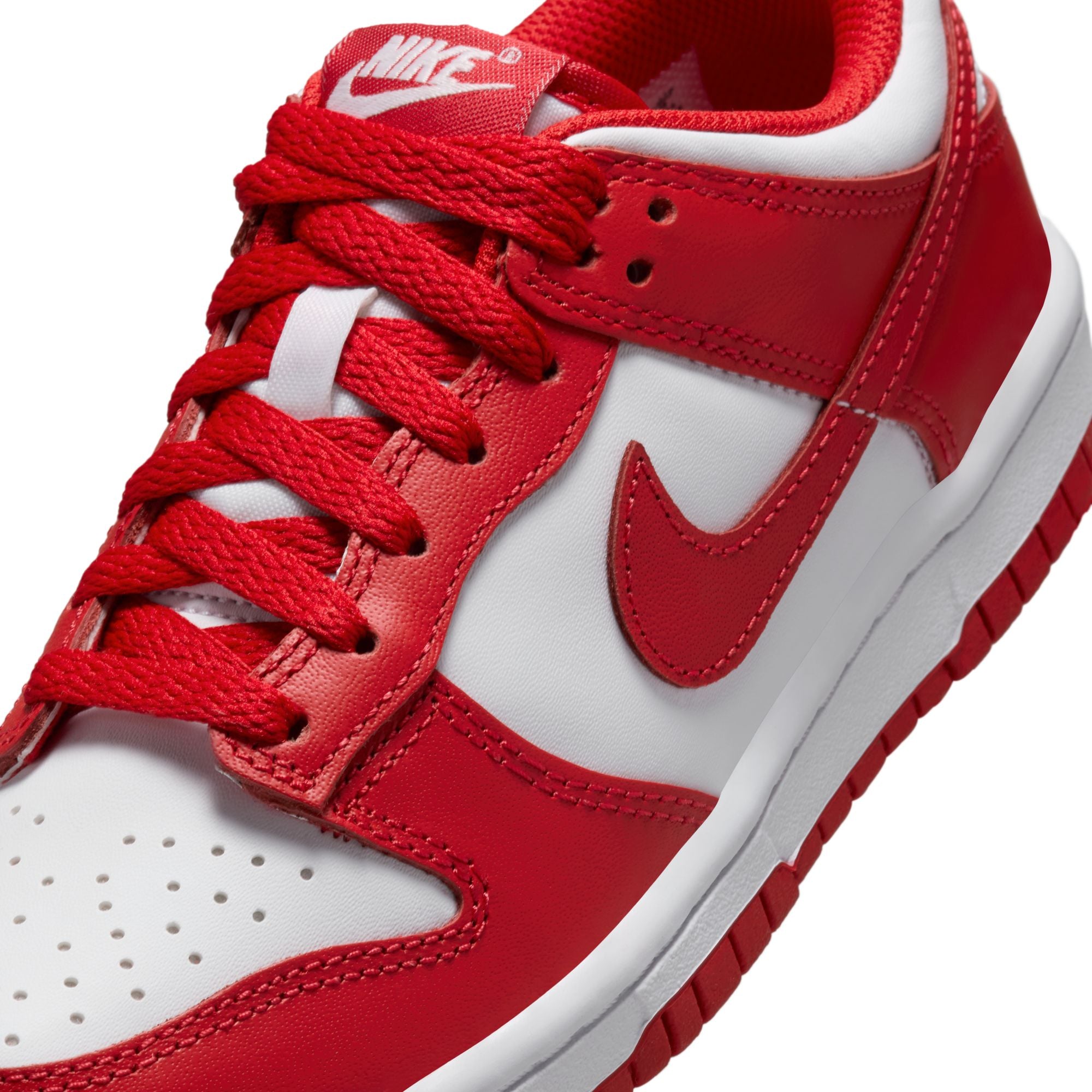 KIDS NIKE DUNK LOW GS (WHITE/UNIVERSITY RED)