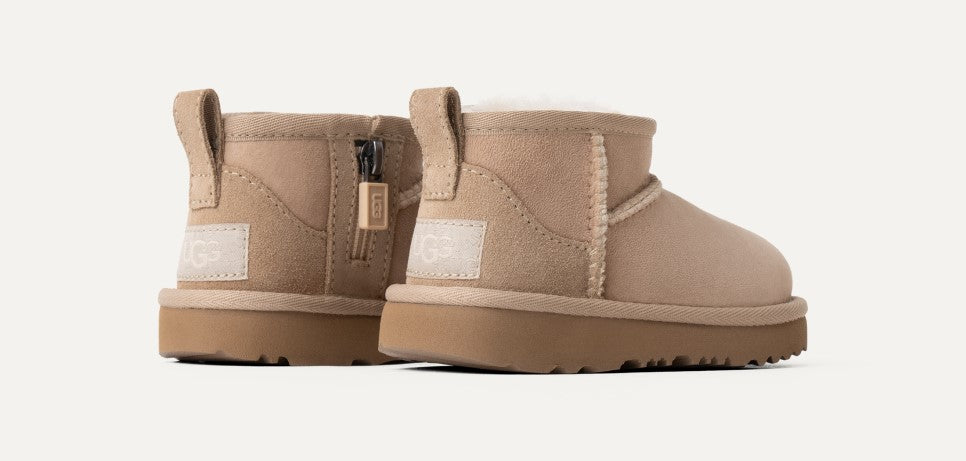 TODDLERS UGG CLASSIC ULTRA MINI (SAND)