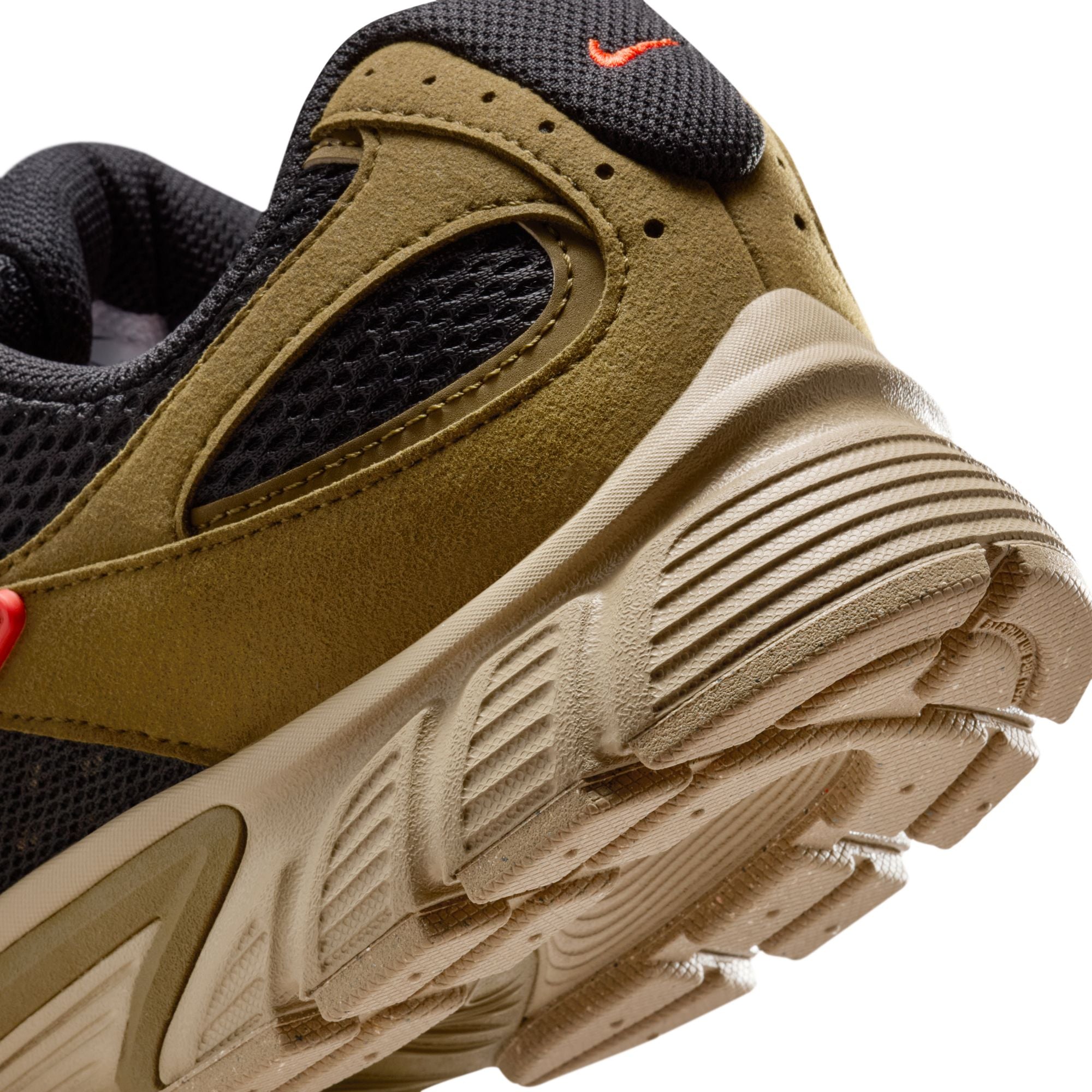 MENS NIKE V5 RNR (BLACK/OLIVE FLAK/PARACHUTE BEIGE)