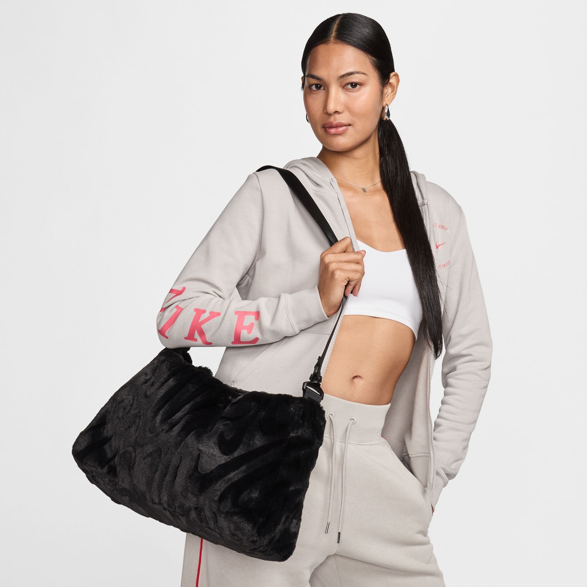 UNISEX NIKE SPORTSWEAR FAUX FUR TOTE (BLACK/METALLIC SILVER)