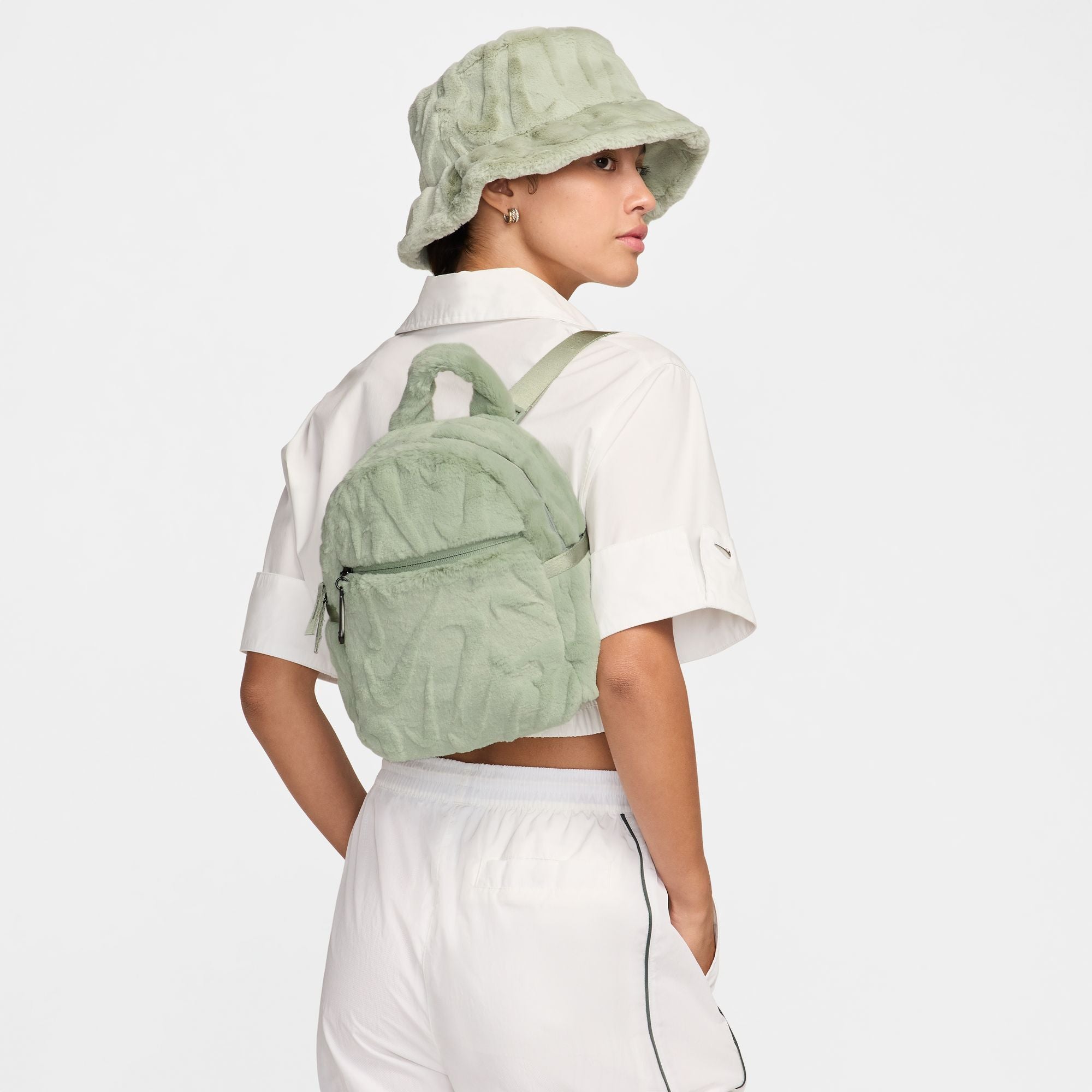 NIKE SPORTSWEAR FAUX FUR MINI BACKPACK (JADE HORIZON)