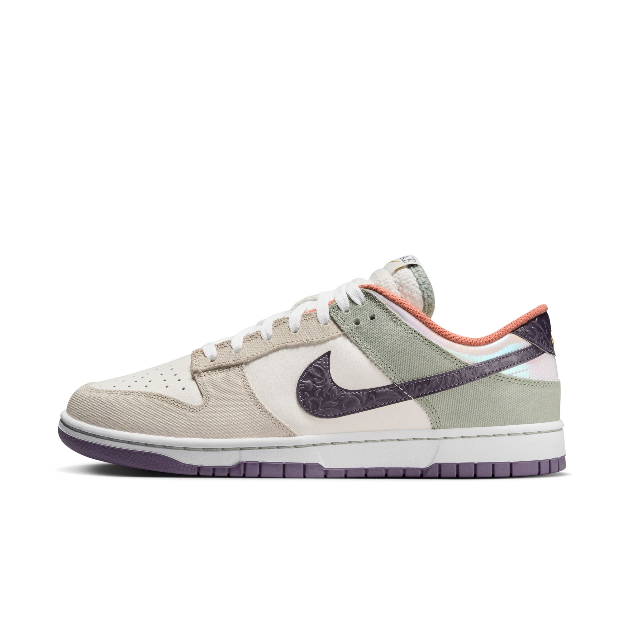 MENS NIKE DUNK LOW RETRO SE (FLORAL SWOOSH)