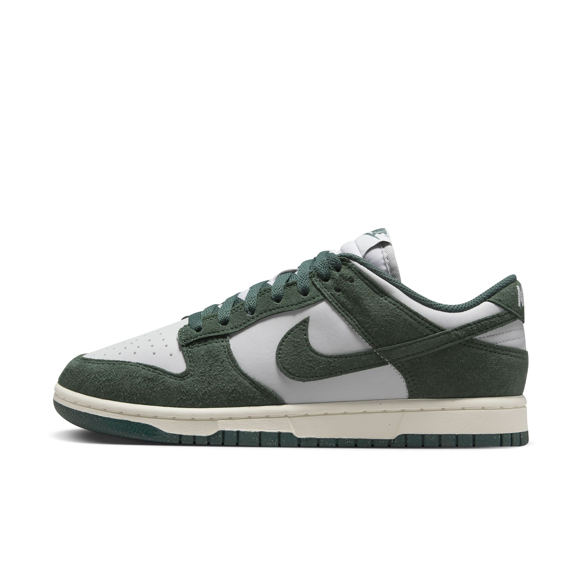 WOMENS NIKE DUNK LOW NEXT NATURE (GREEN SUEDE)