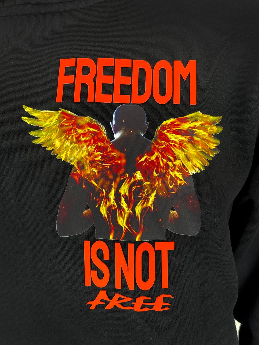 MENS FIFTH LOOP FREEDOM IS NOT FREE CROP PULLOVER HOODIE (BLACK)