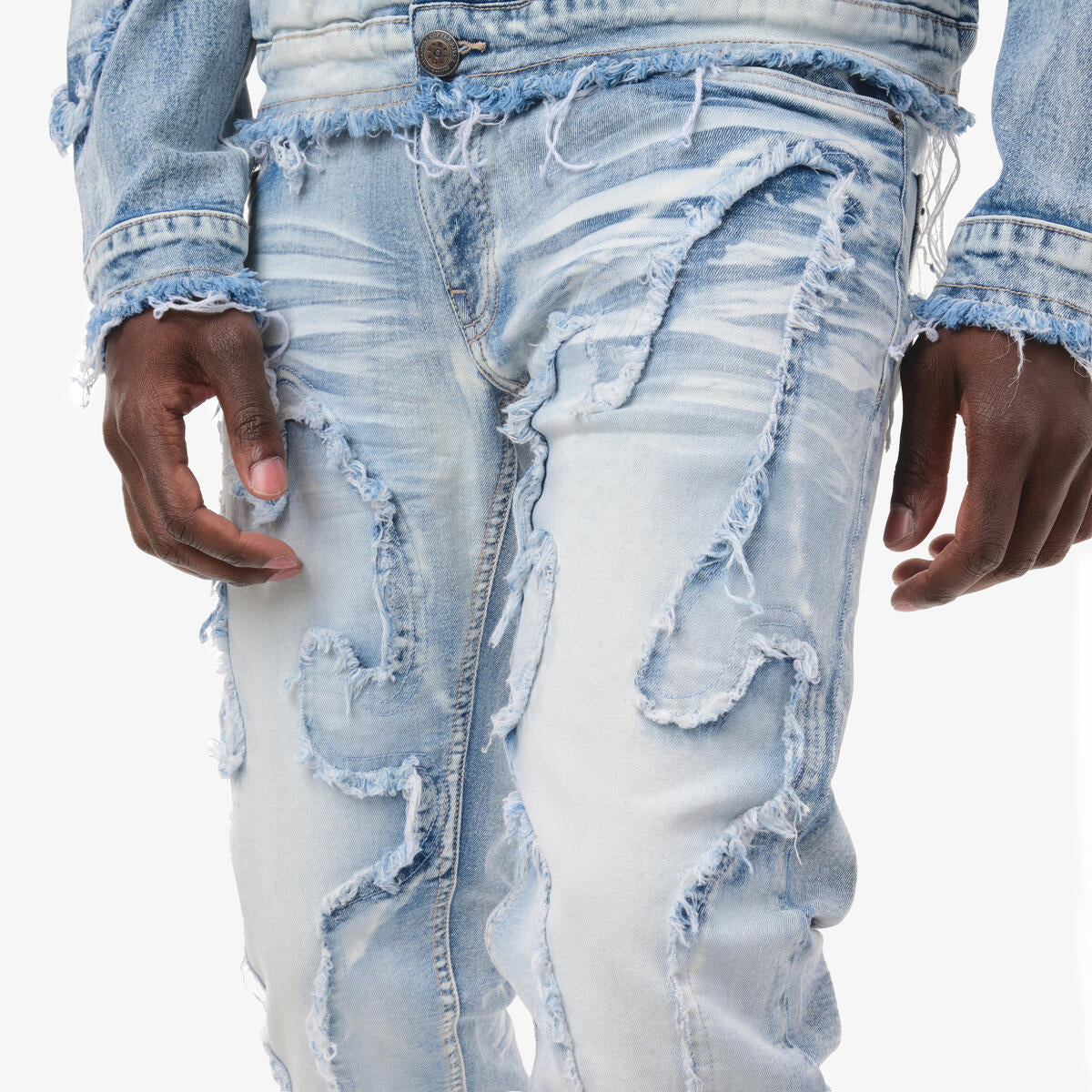 MENS COPPER RIVET EDGE FRAY EMBROIDERY JEAN (LIGHT SAND BLUE)