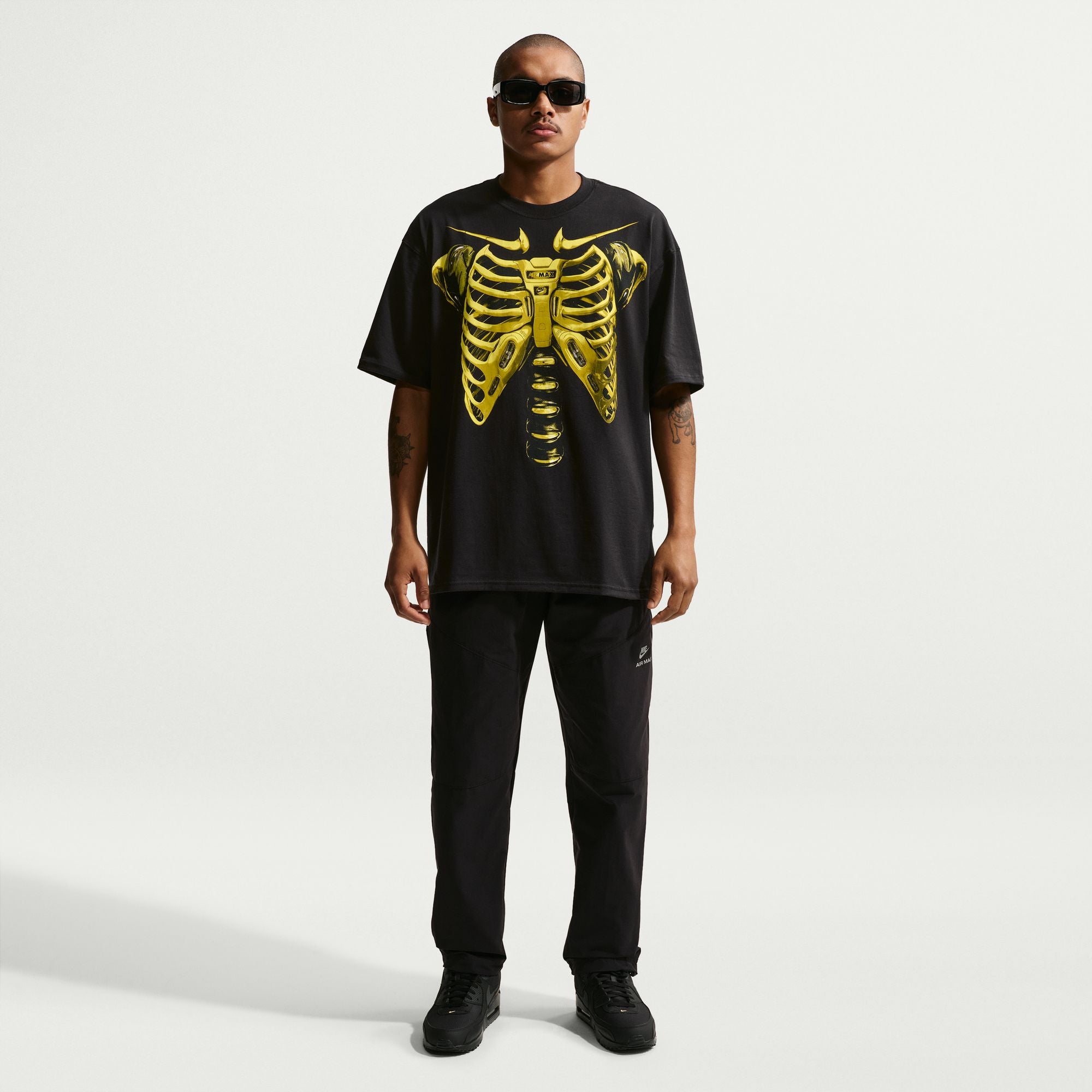 MENS NIKE NSW MAX 90 FR SHIRT (BLACK/NEON YELLOW)
