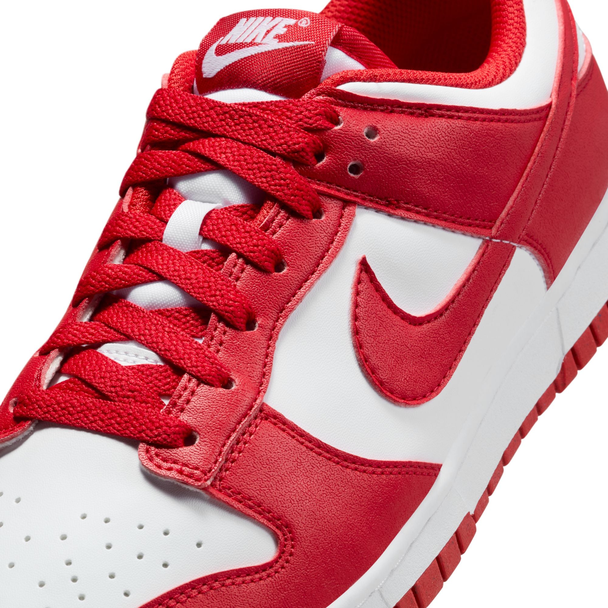 WOMENS NIKE DUNK LOW NEXT NATURE (WHITE/UNIVERSITY RED)