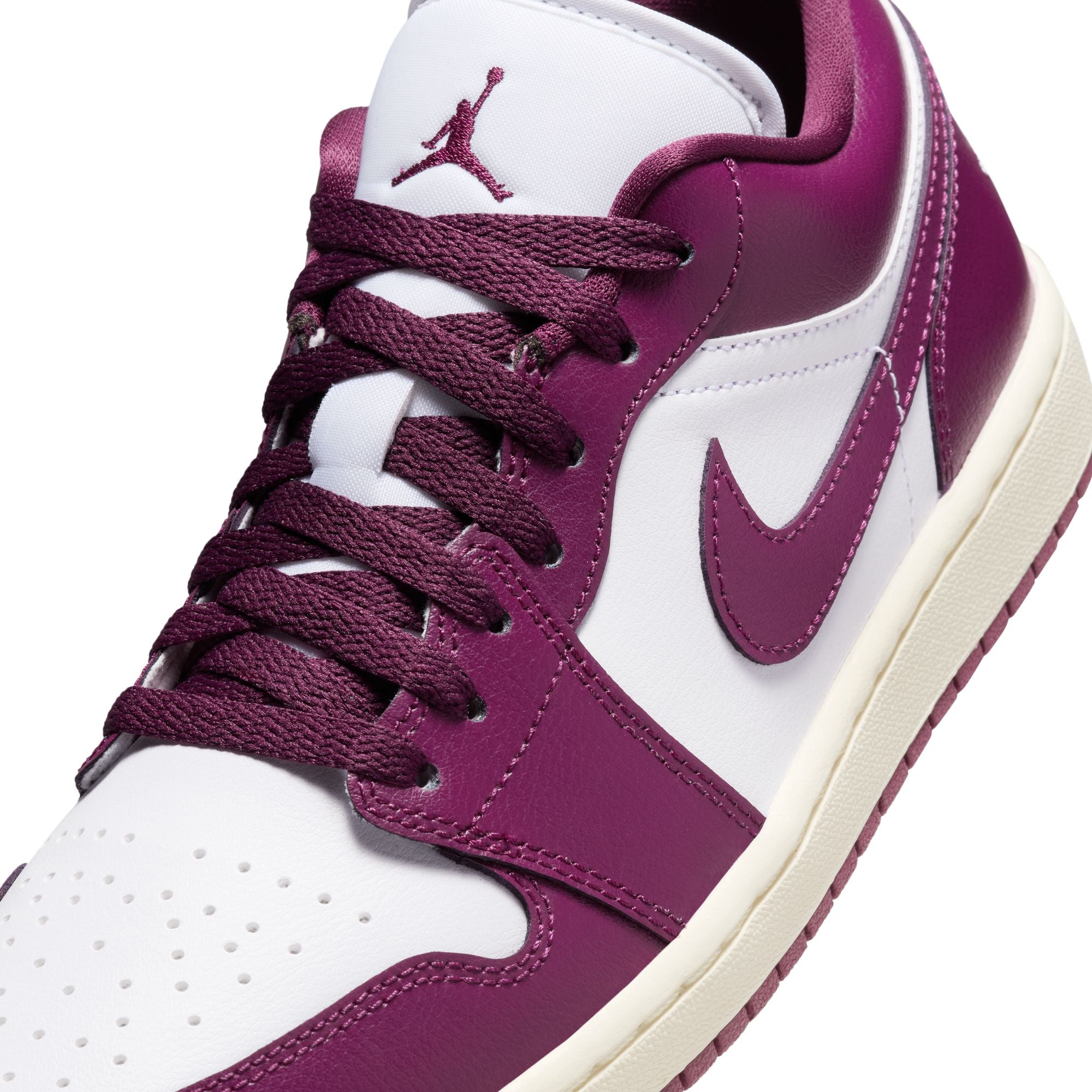 WOMENS AIR JORDAN 1 LOW (WHITE/BORDEAUX/SAIL)